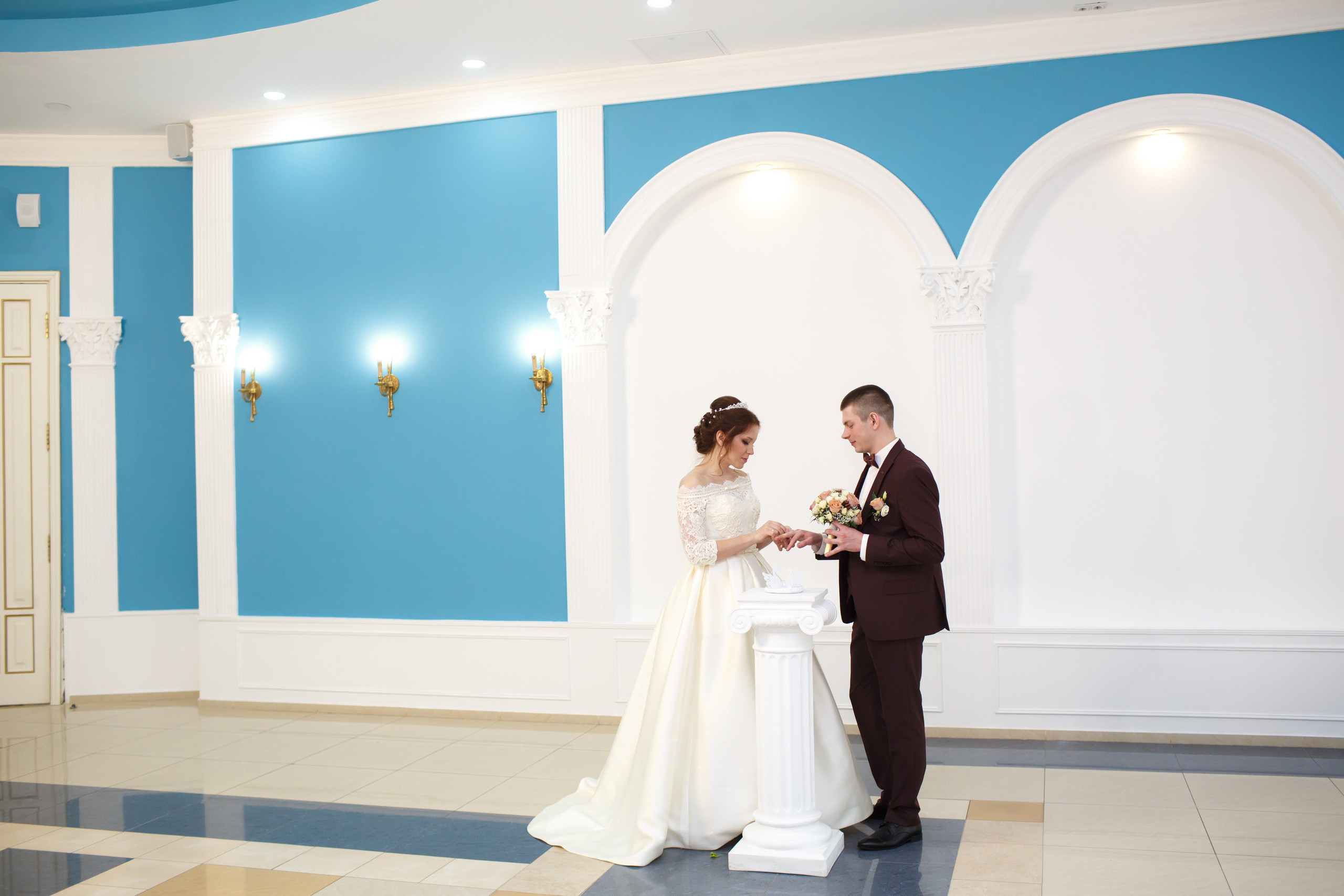 Ксюша и Иван, Таганский ЗАГС, фотостудия Famous Studios. Свадебный и репортажный фотограф (Москва, Королев и другие)