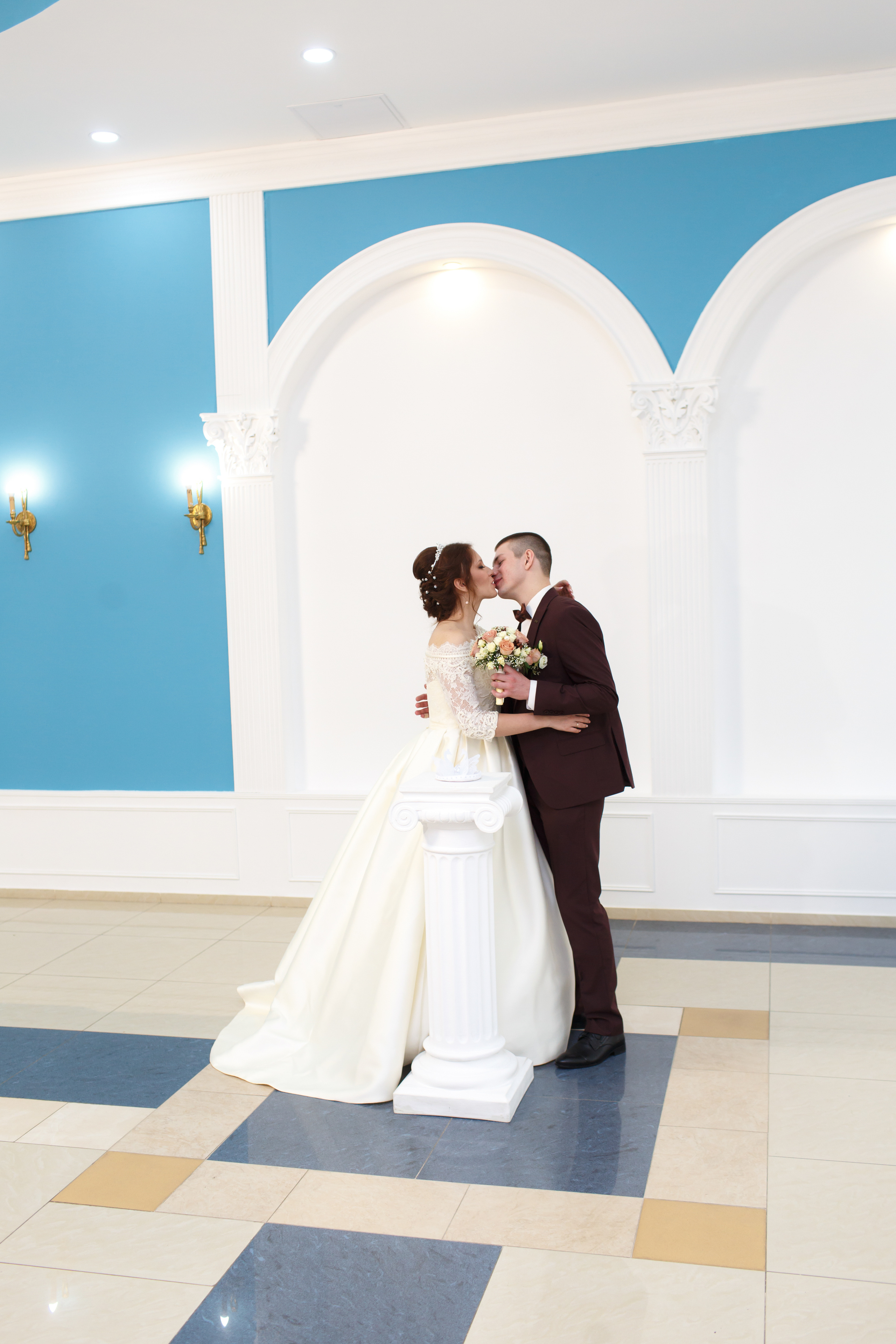 Ксюша и Иван, Таганский ЗАГС, фотостудия Famous Studios. Свадебный и репортажный фотограф (Москва, Королев и другие)