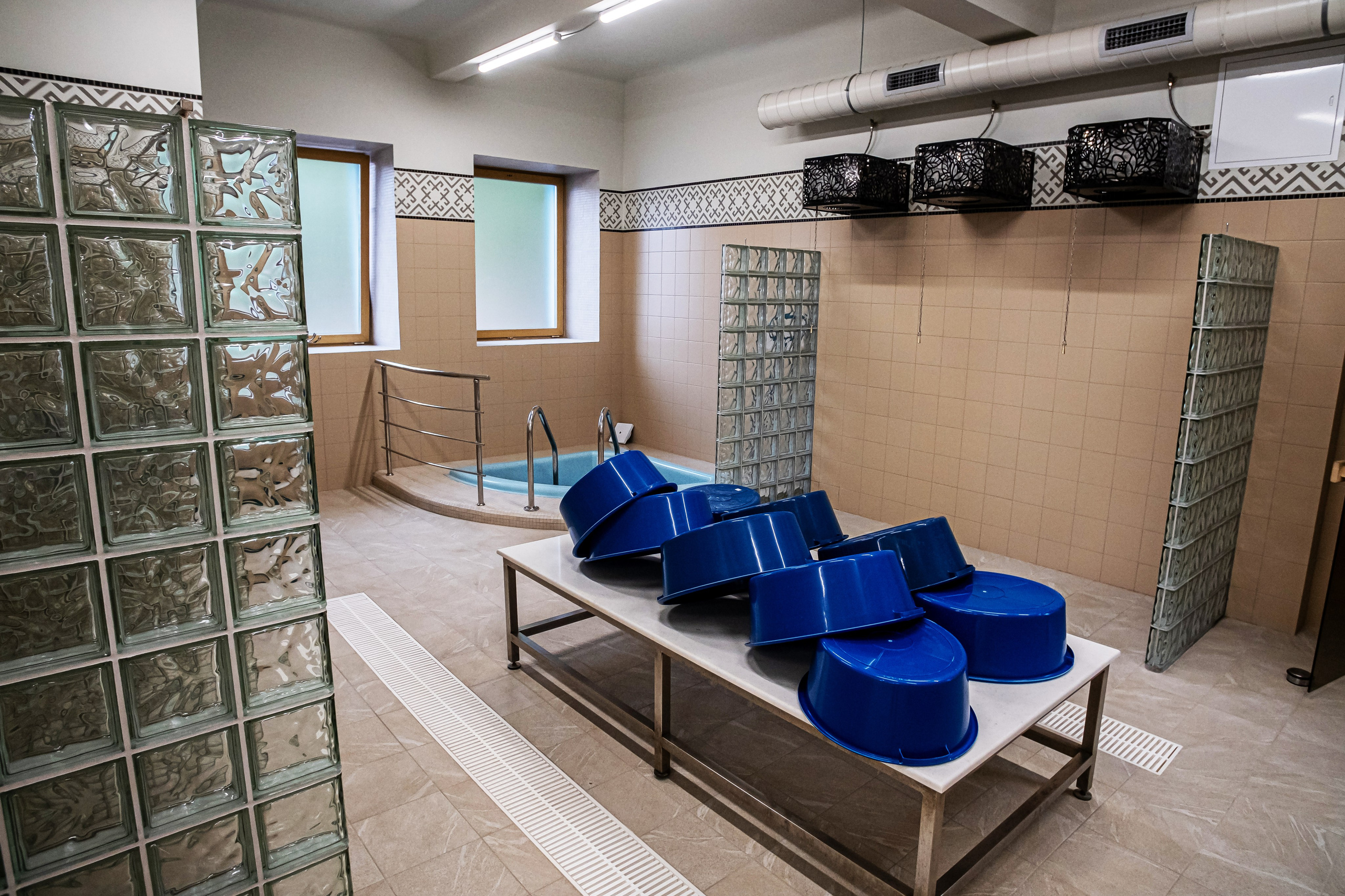 Новомостовые бани Уфа, Бани Уфа, Новомостовая, 3а, Баня Эдельвейс, Сауна Уфа, Спа Уфа, баня, сауна, Уфа, кедровая парная, общая парная, кабинки для отдыха Уфа