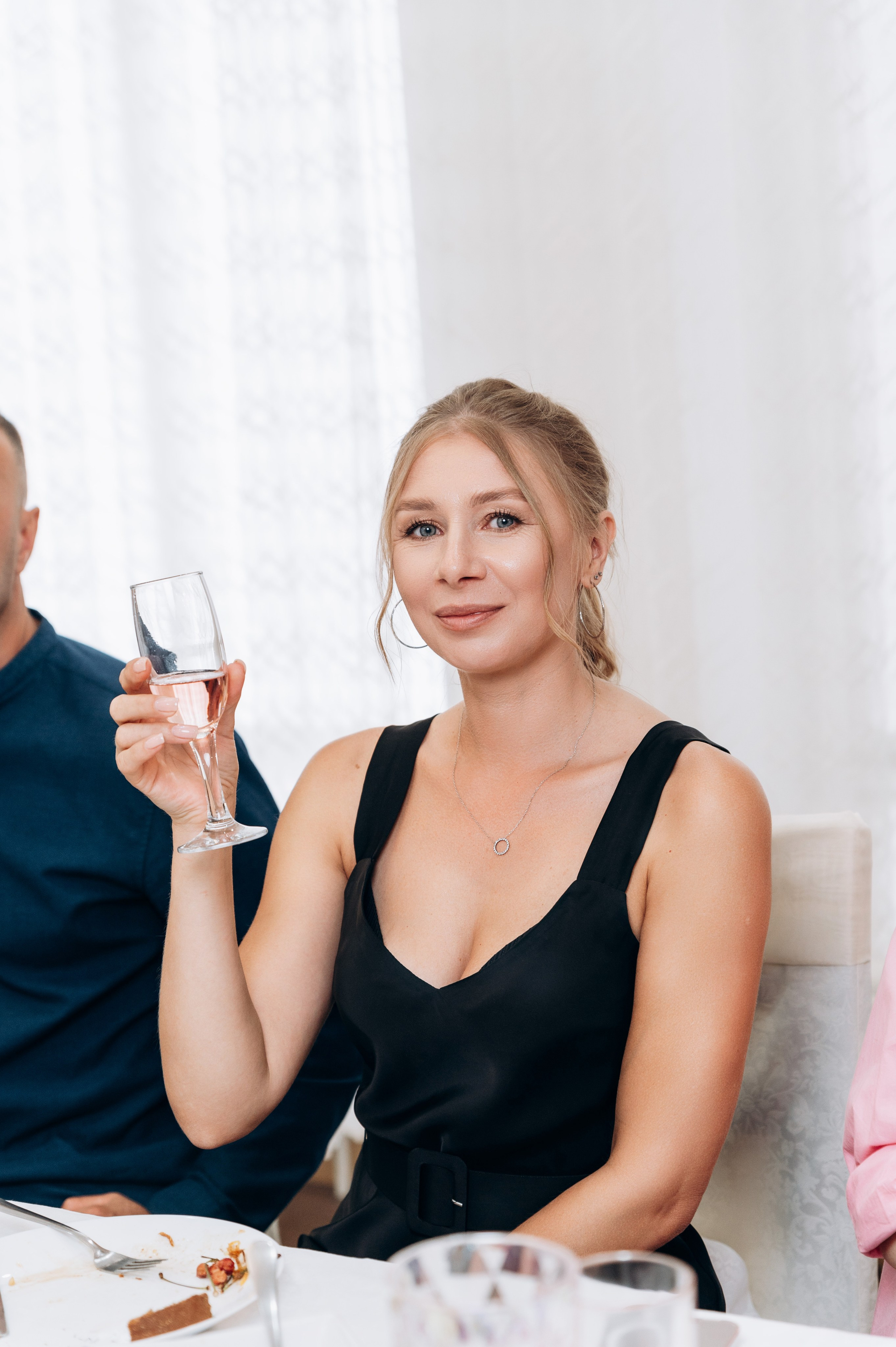 Прогулка, регистрация, банкет. Фотограф в Новосибирске