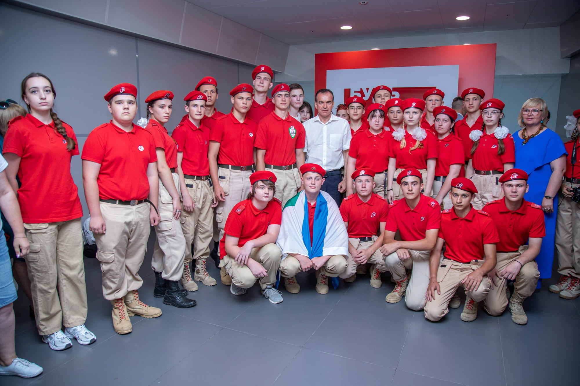 Краевой День молодёжи в Краснодаре 2023. Репортажный, промышленный и маркетплейс-фотограф Дмитрий Чернат