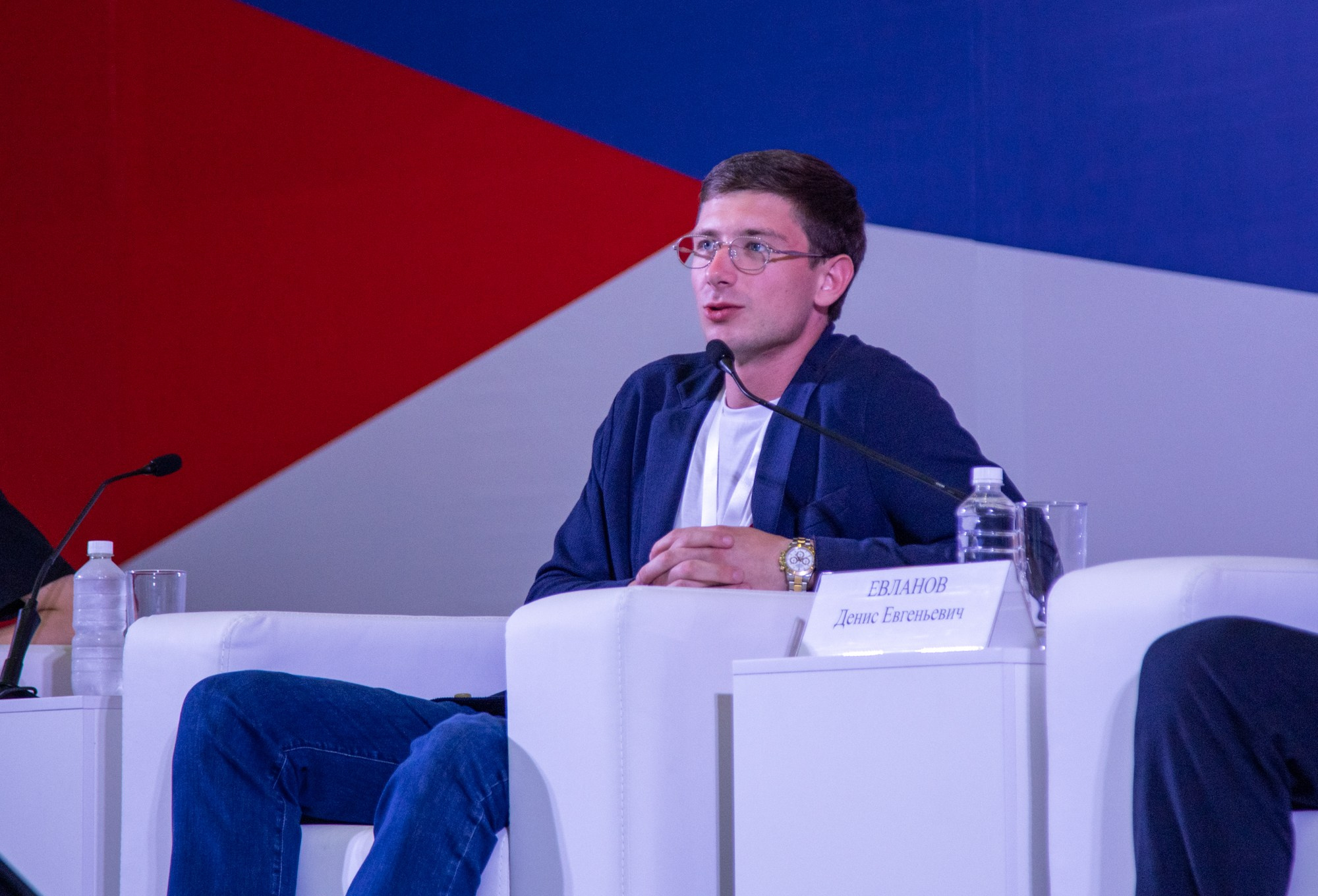 Первый фестиваль Движения Первых в Краснодаре. Репортажный, промышленный и маркетплейс-фотограф Дмитрий Чернат