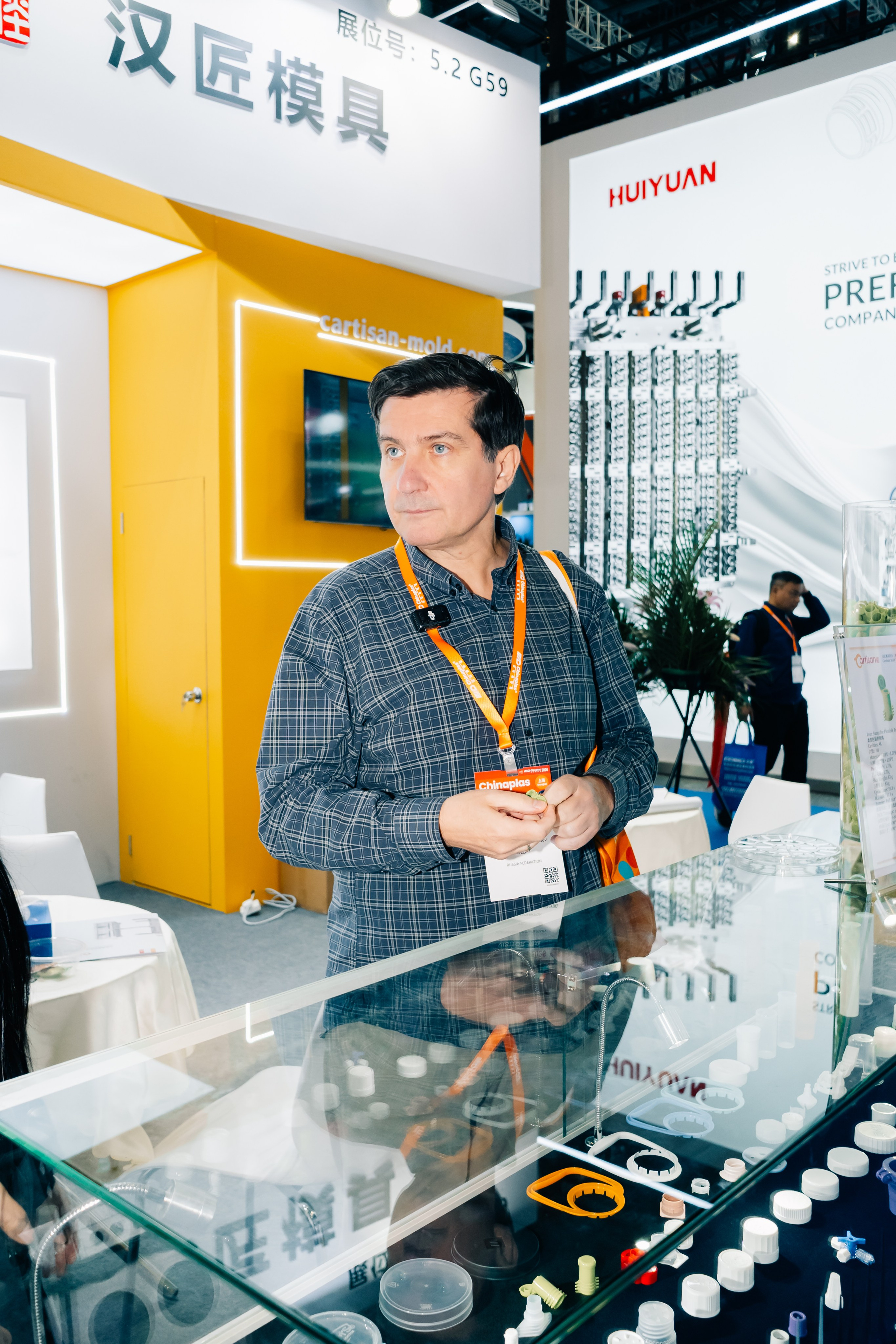 Фото и видеосъемка на выставке CHINAPLAS в Шанхае | Компания VZLP | Фотограф в Шанхае