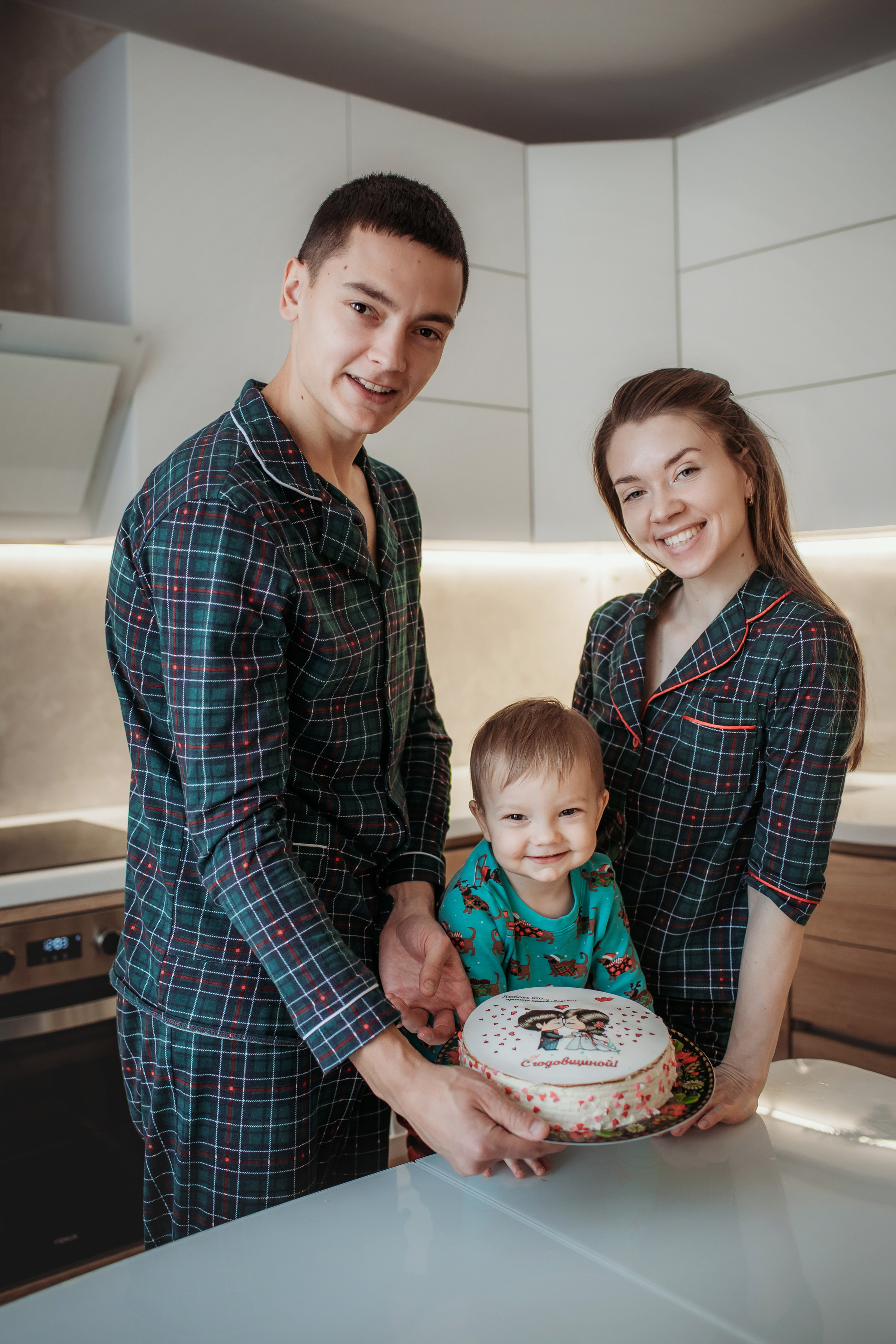 Дарья и Антон. Фотограф Лейла Насибова-женский портрет, семейные фотосессии, контент