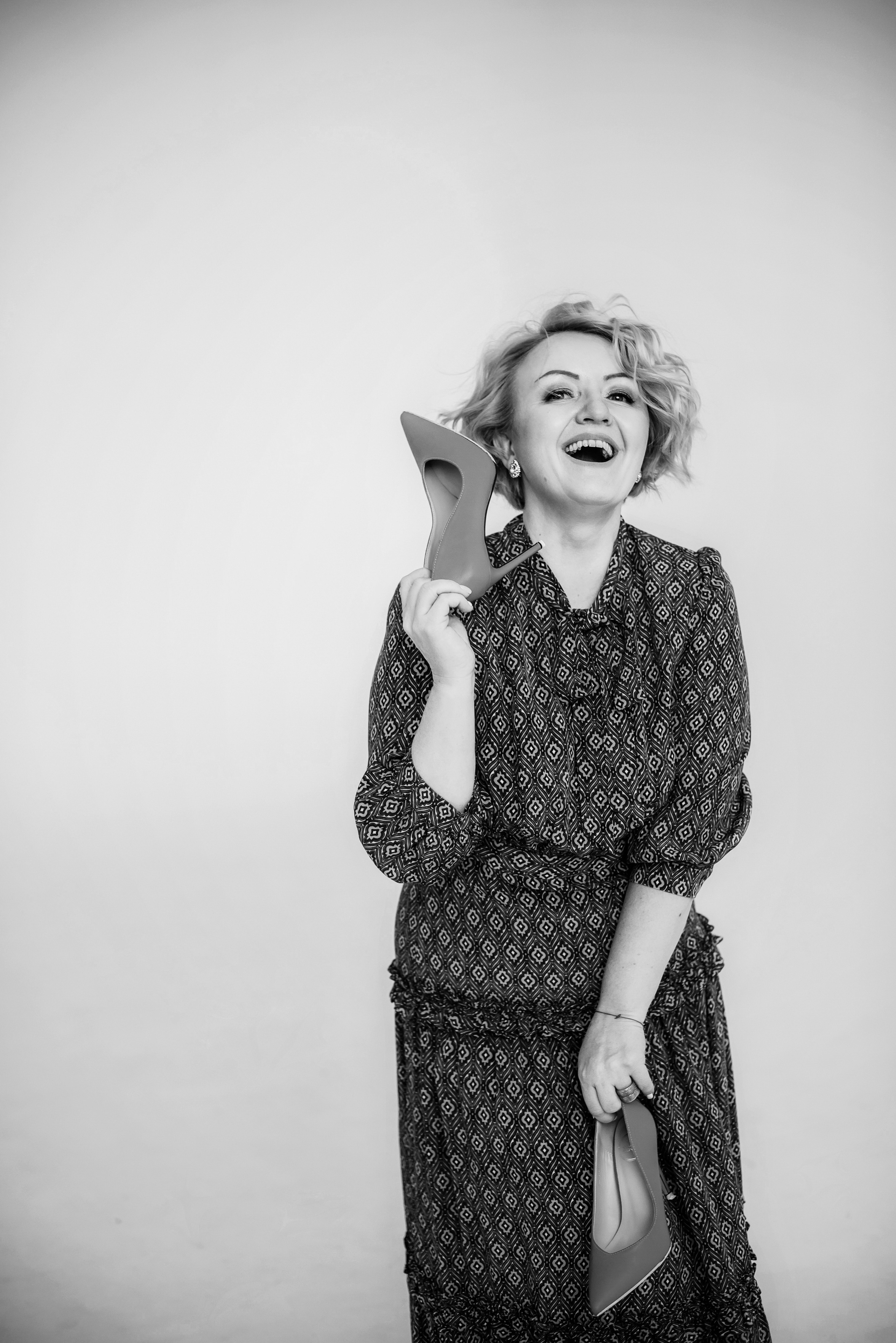 Ирина Тищенко (ретушь). Фотограф Лейла Насибова-женский портрет, семейные фотосессии, контент