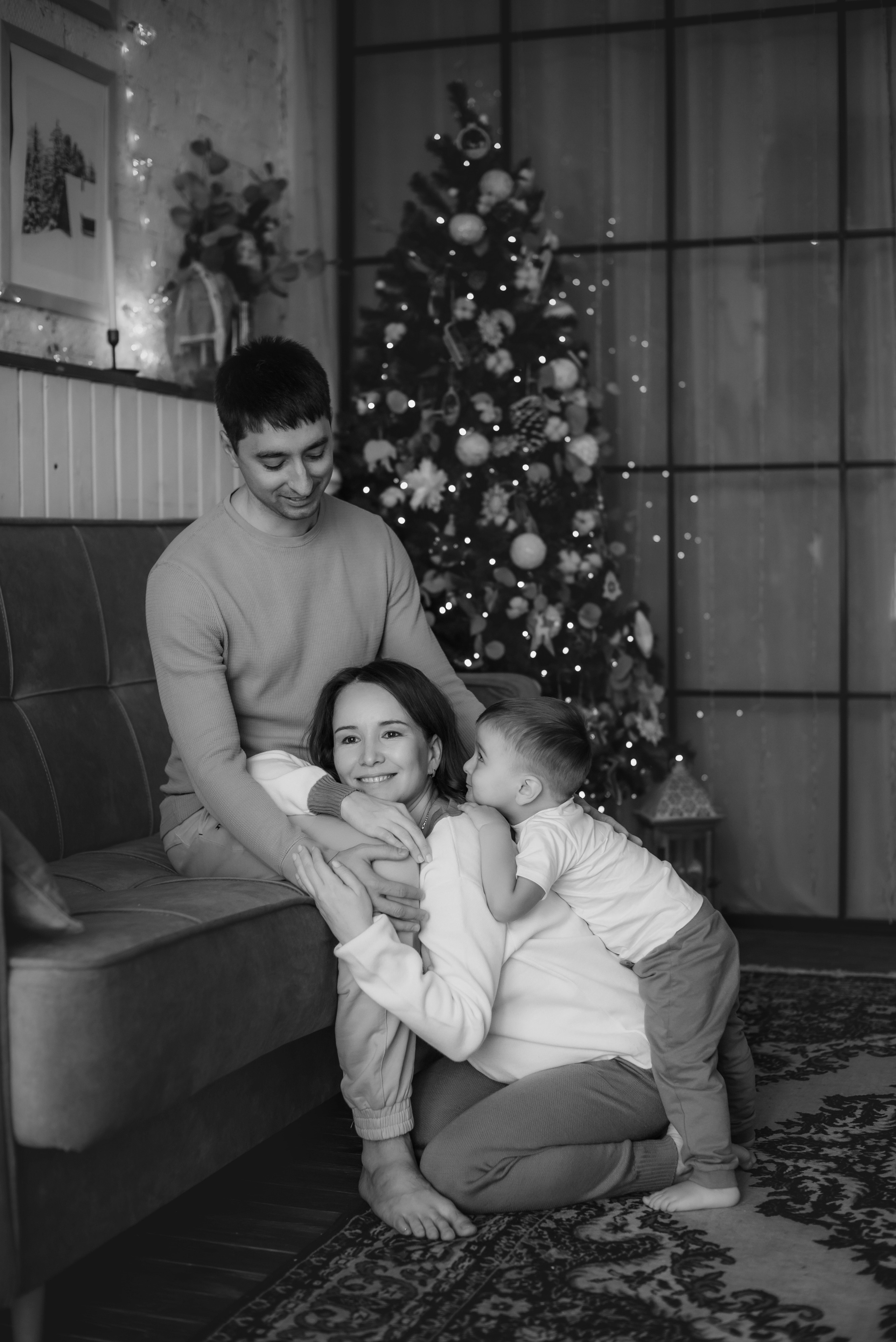 Новогодняя фотосессия. Фотограф Лейла Насибова-женский портрет, семейные фотосессии, контент