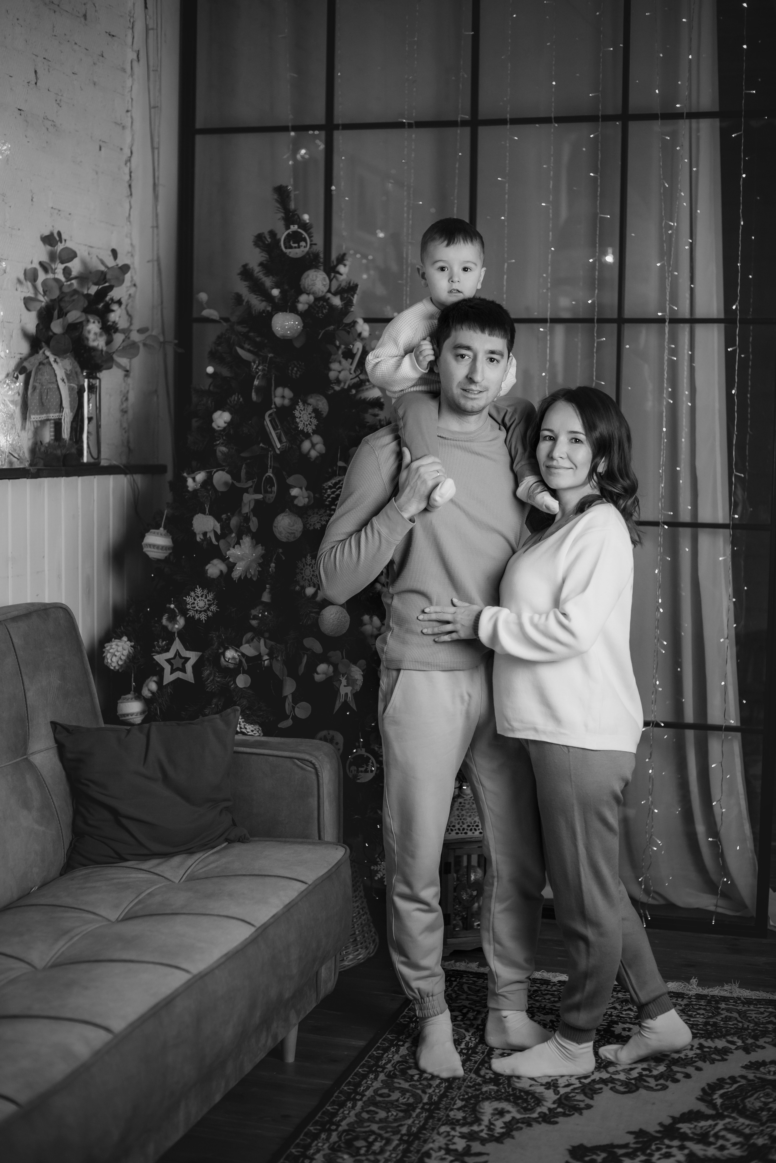 Новогодняя фотосессия. Фотограф Лейла Насибова-женский портрет, семейные фотосессии, контент