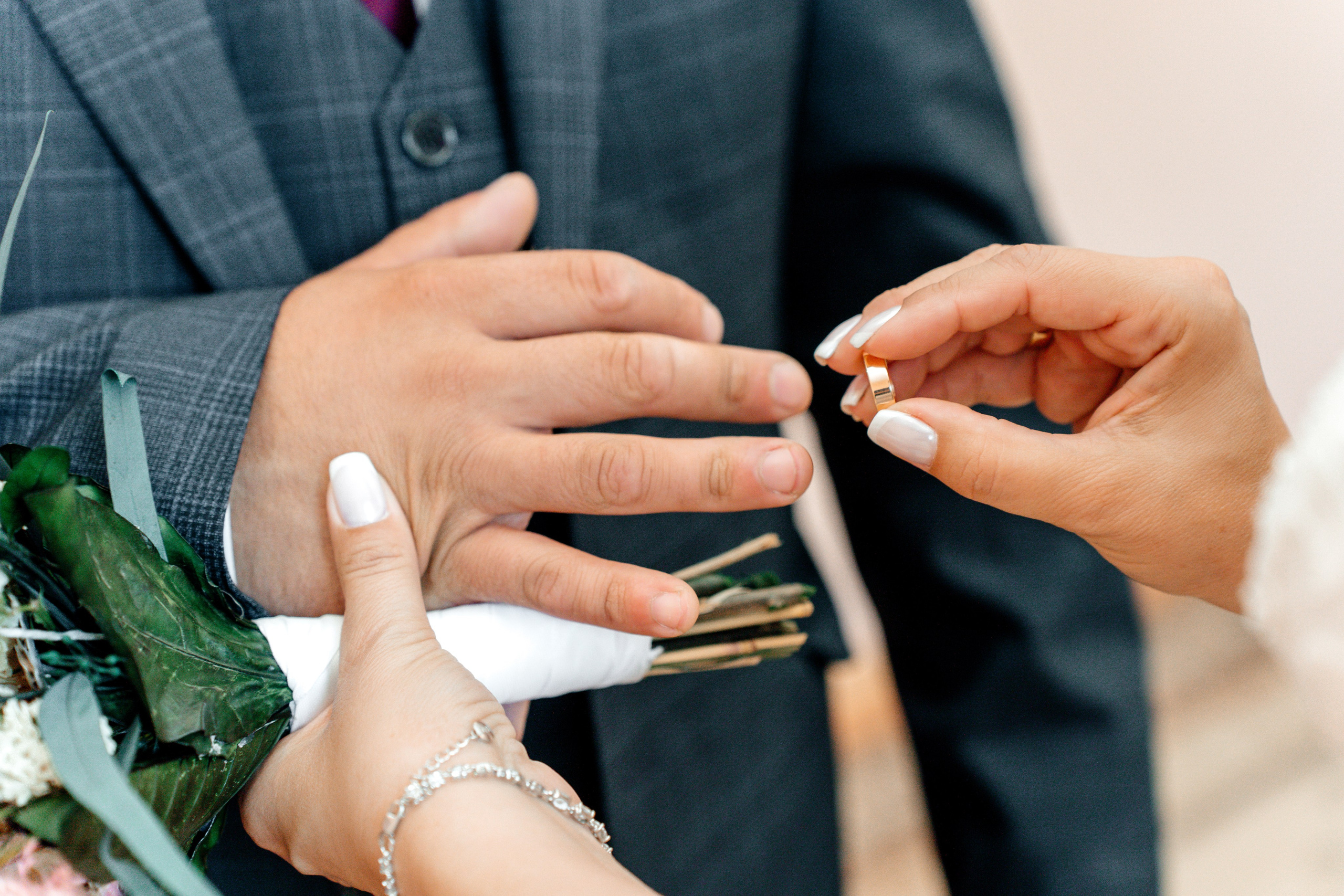 ЗАГС Партизанского района (малый зал). Ваш семейный фотограф в Минске — Вика Трегубова