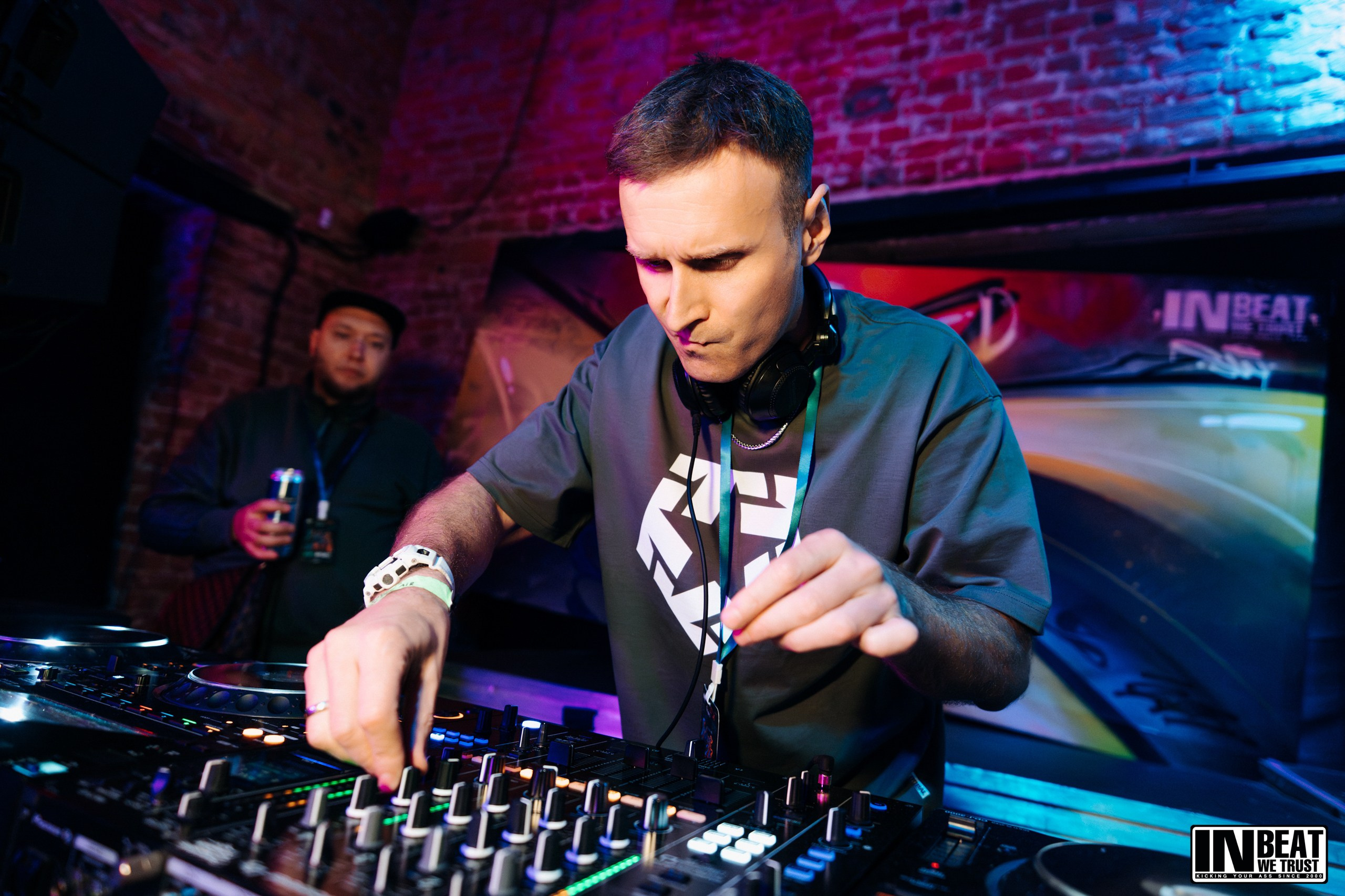 In Beat We Trust 26 (Roof Place). Репортажный фотограф Санкт-Петербург