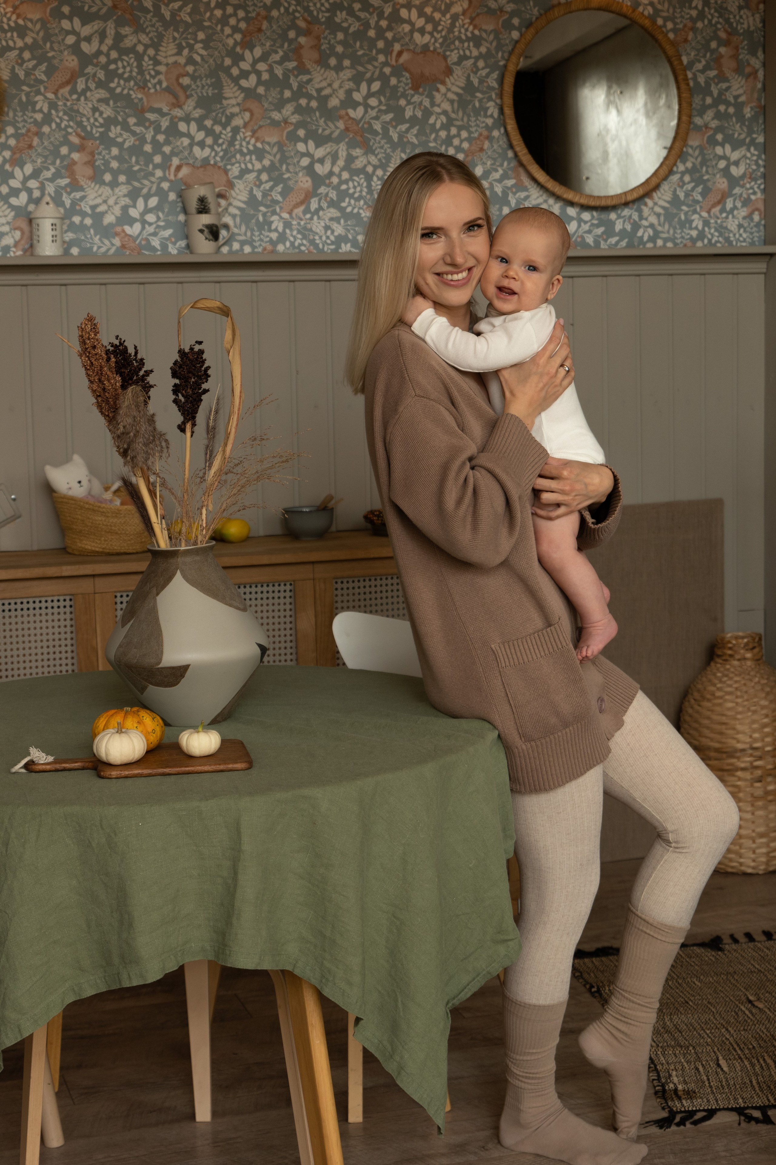 Студийная семейная фотосессия. Фотограф видеограф Ольга Василевская