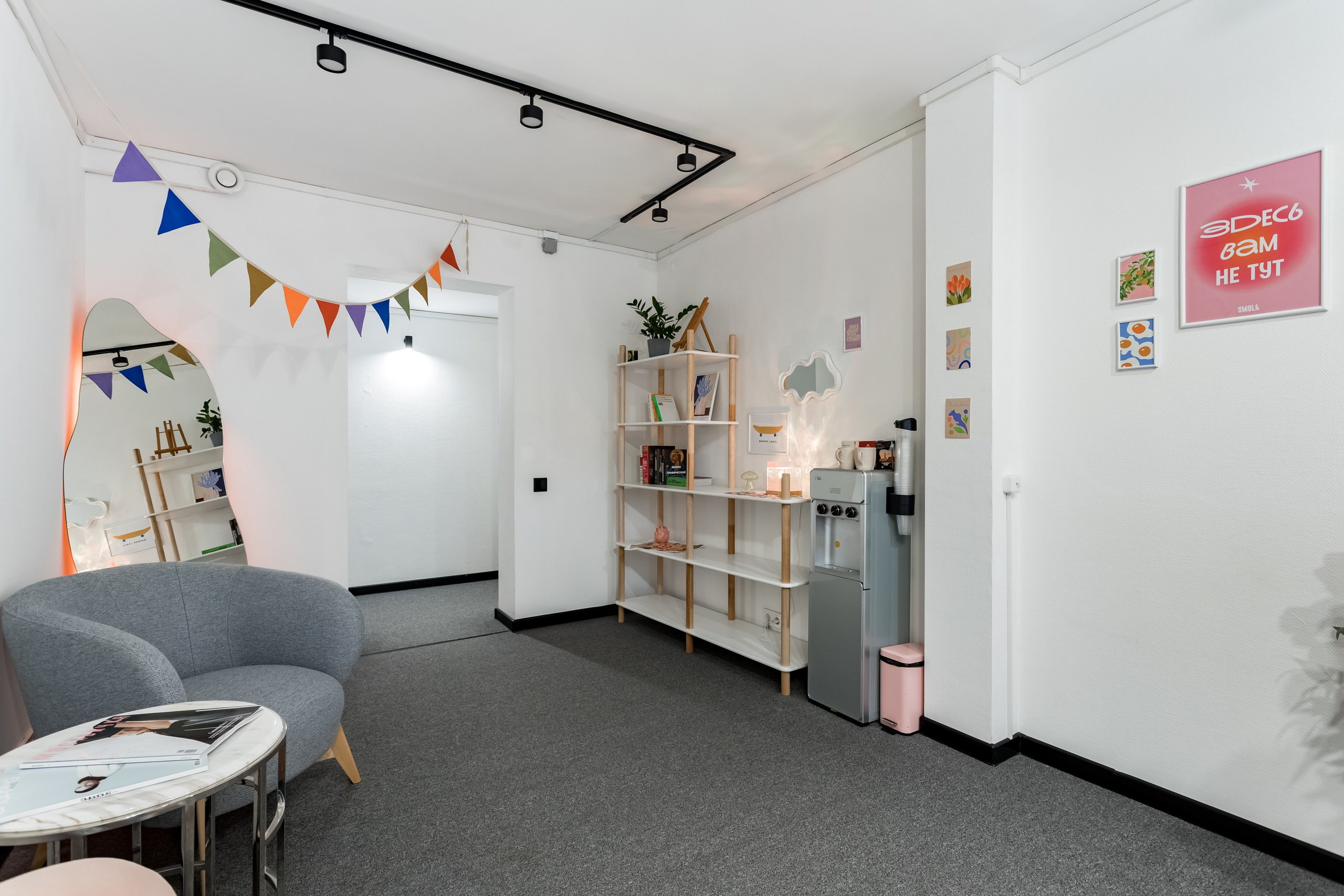 Фотостудия автопортрета Smola. Интерьеры, Контент, Портреты | Фотограф в Москве Дани Терно