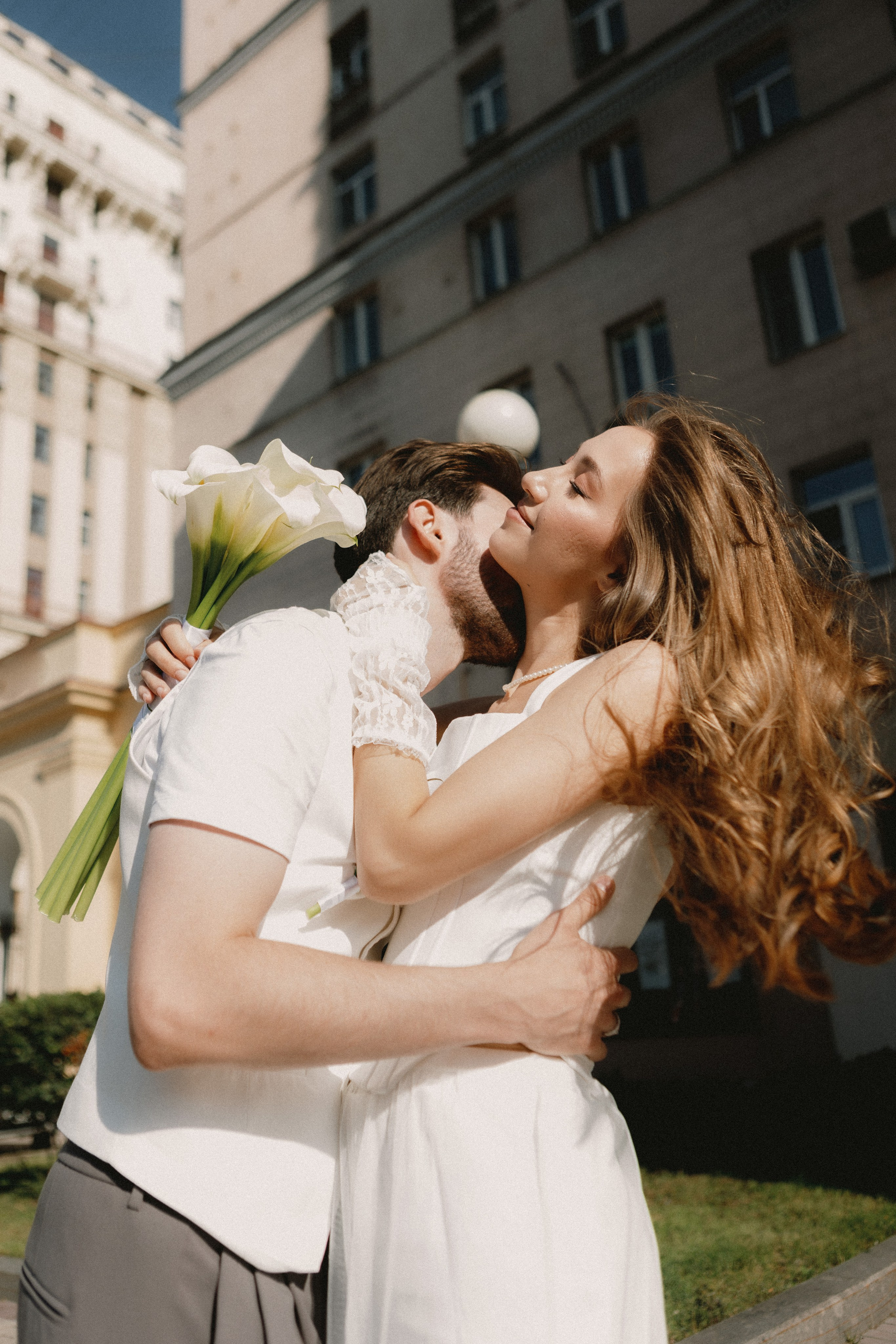 свадебная фотосессия, фотопрогулка, фотосессия для пары, фотограф на свадьбу, фотограф в ЗАГС, свадебный фотограф Москва, фотосессия в городе, фотосессия для влюбленных, фотосессия жениха и невесты, идеи для свадебной фотосессии, фотосессия на Кутузовском проспекте