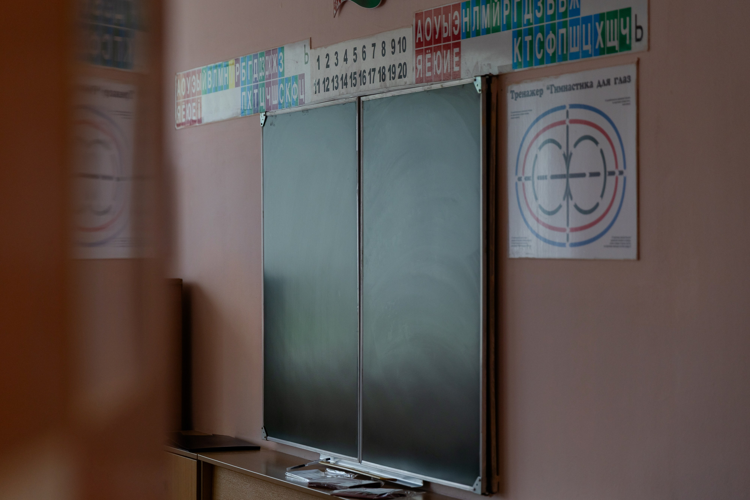 Школьный выпускной 2025 год в Минске, Беларуси. Свадебный фотограф в Минске/Беларуси Сергей Спиридонов