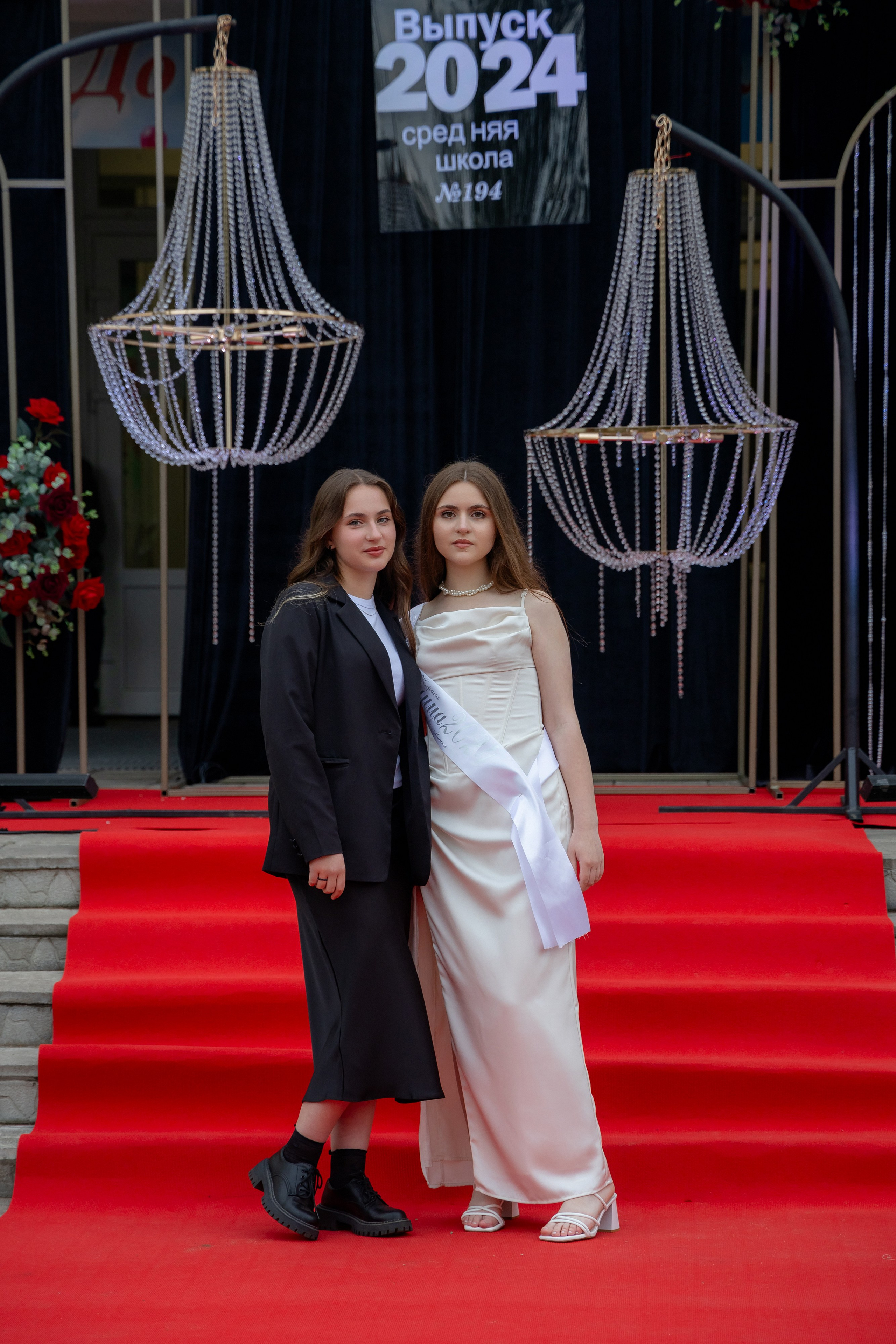 Школьный выпускной 2024 год в Соколе (Минск). Свадебный фотограф в Минске/Беларуси Сергей Спиридонов