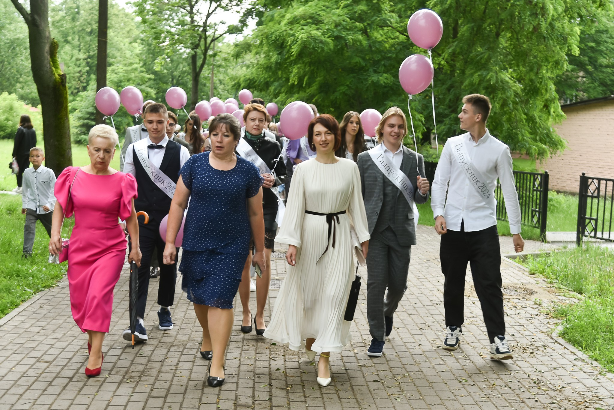 Выпускной 11 кл (до банкета). Фотограф Олег Юршевич Солигорск Минск
