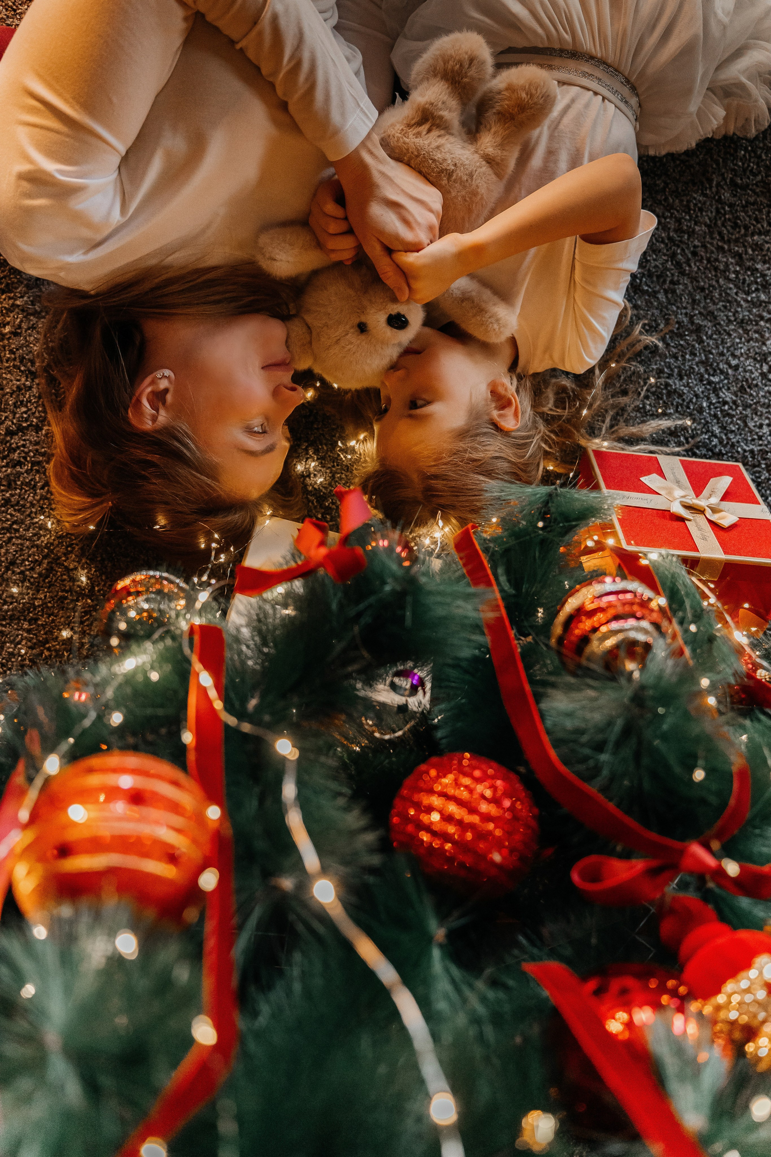 Мама с дочкой. Для тех, кто не ждёт удачи, а создаёт её. Каждая фотосессия — это твой момент, твой стиль, твой успех. 📸