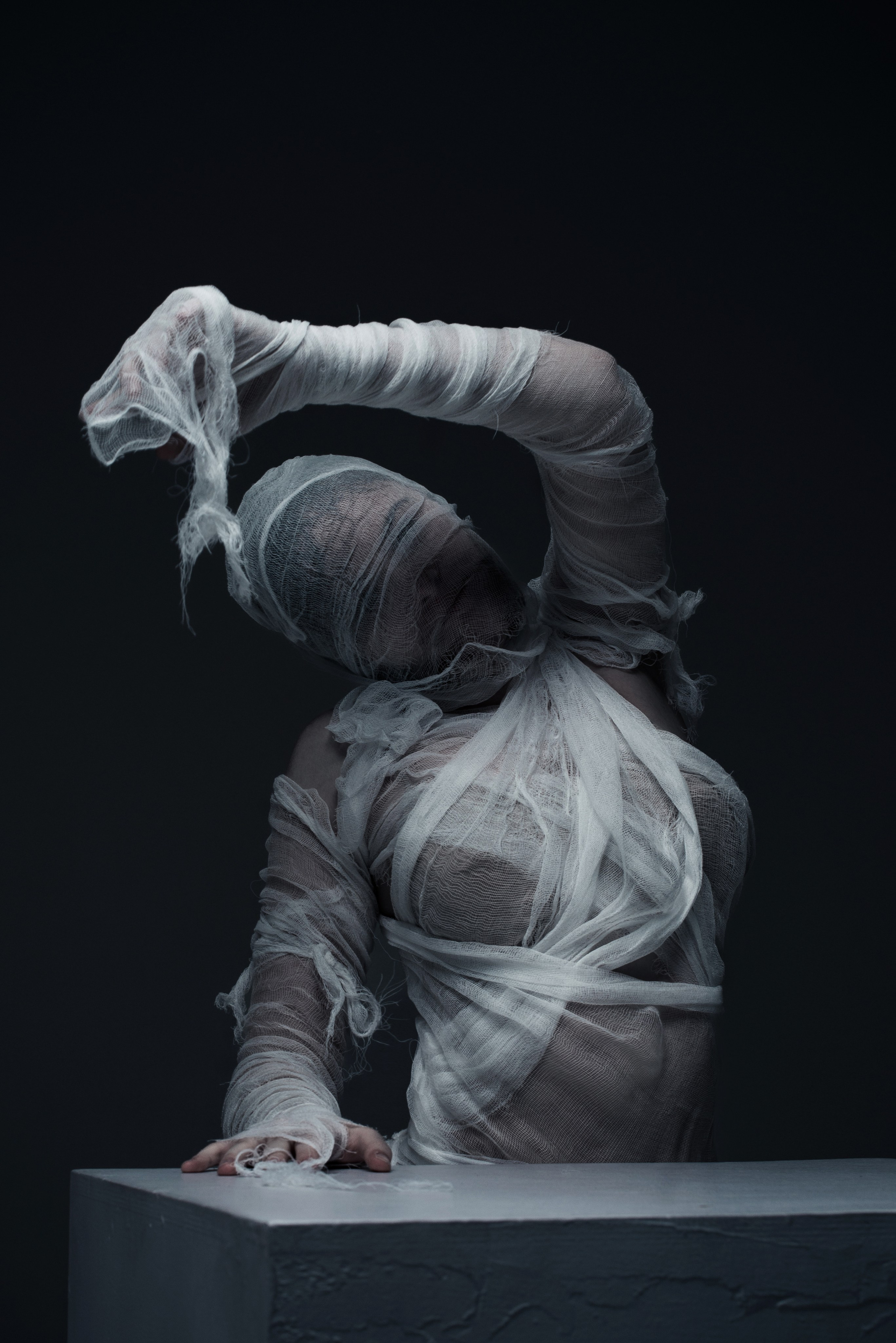 Соня мумия. Паша Страхов — фотограф