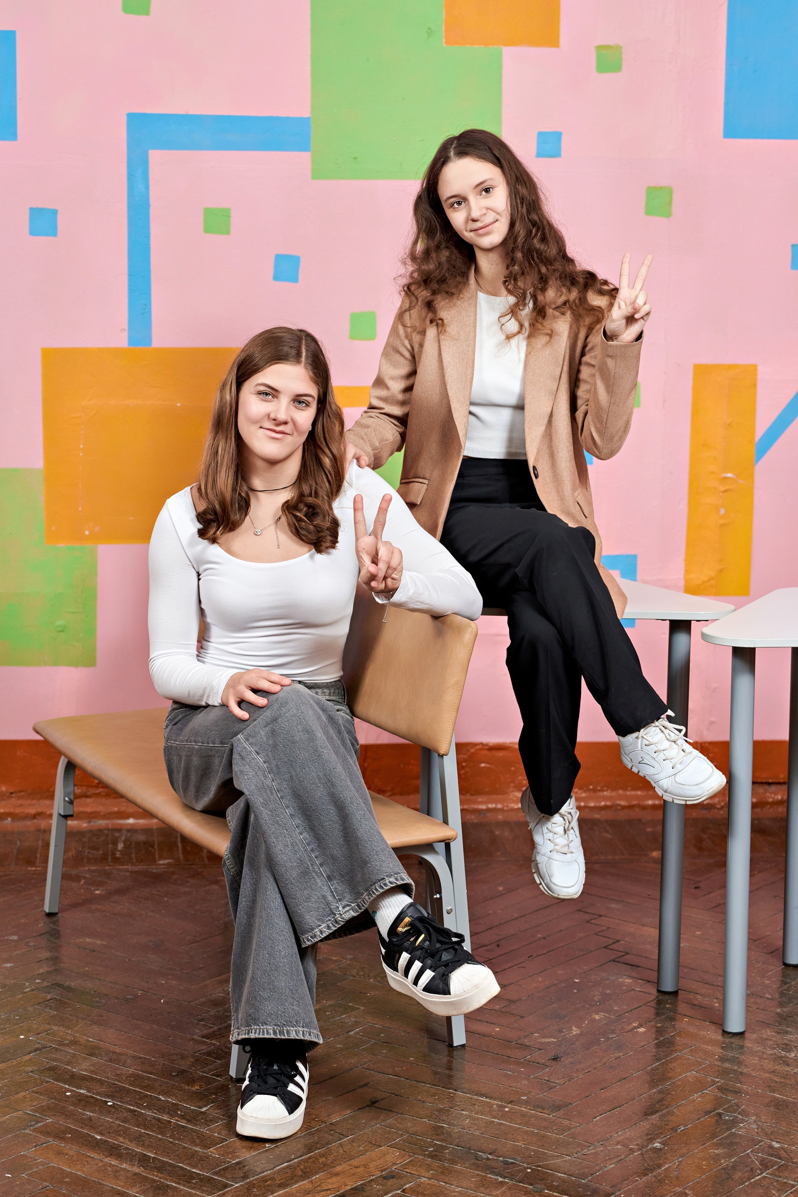 Выпускные альбомы в Калуге. Фотосъёмка в школе. Лицей № 9 имени К. Э. Циолковского. Фотограф Меняйло Евгений. Свадьба. Портрет. Репортаж. Семья. Контент