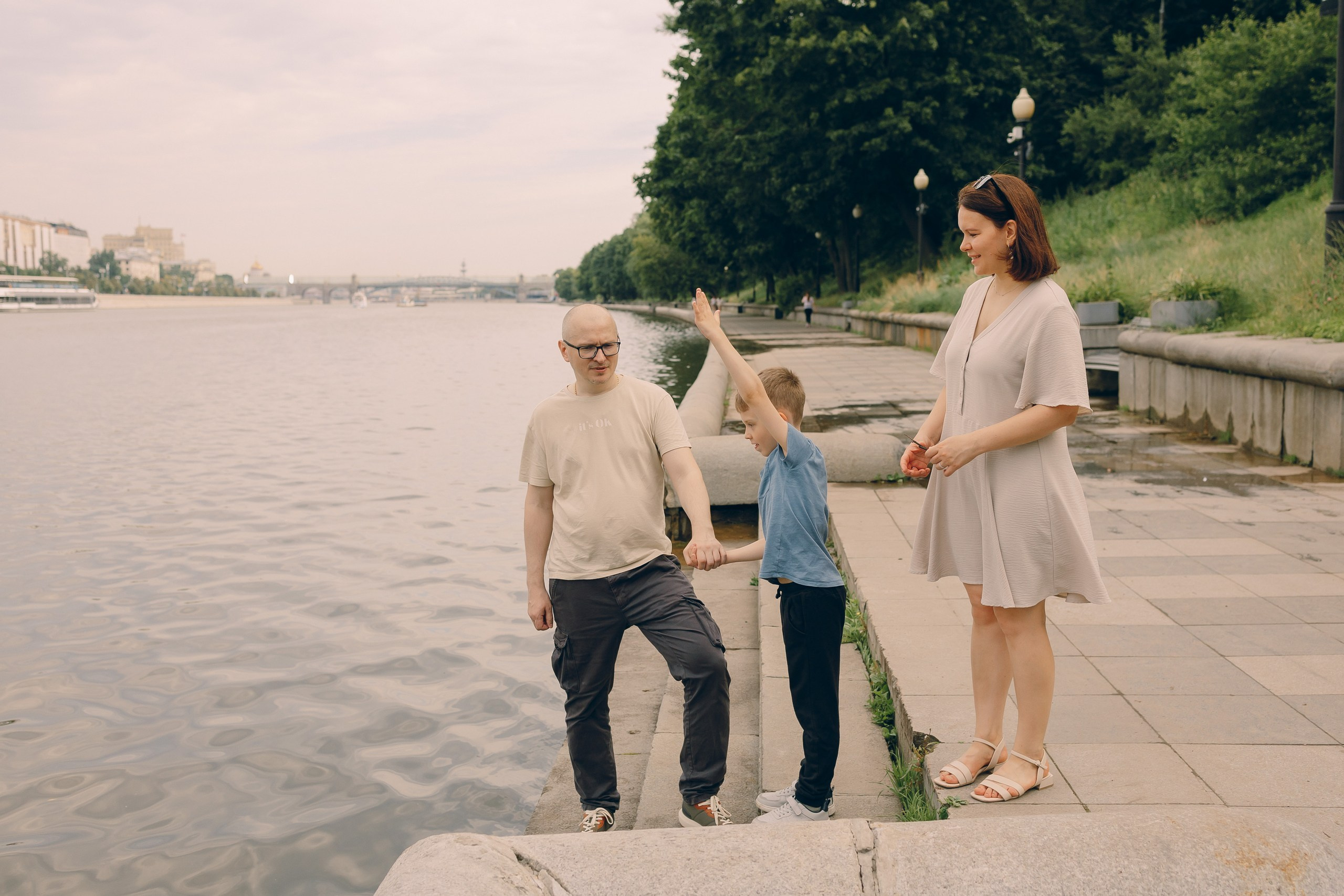 Семейная прогулка. Семейный Фотограф в Москве Евгения Симоненко