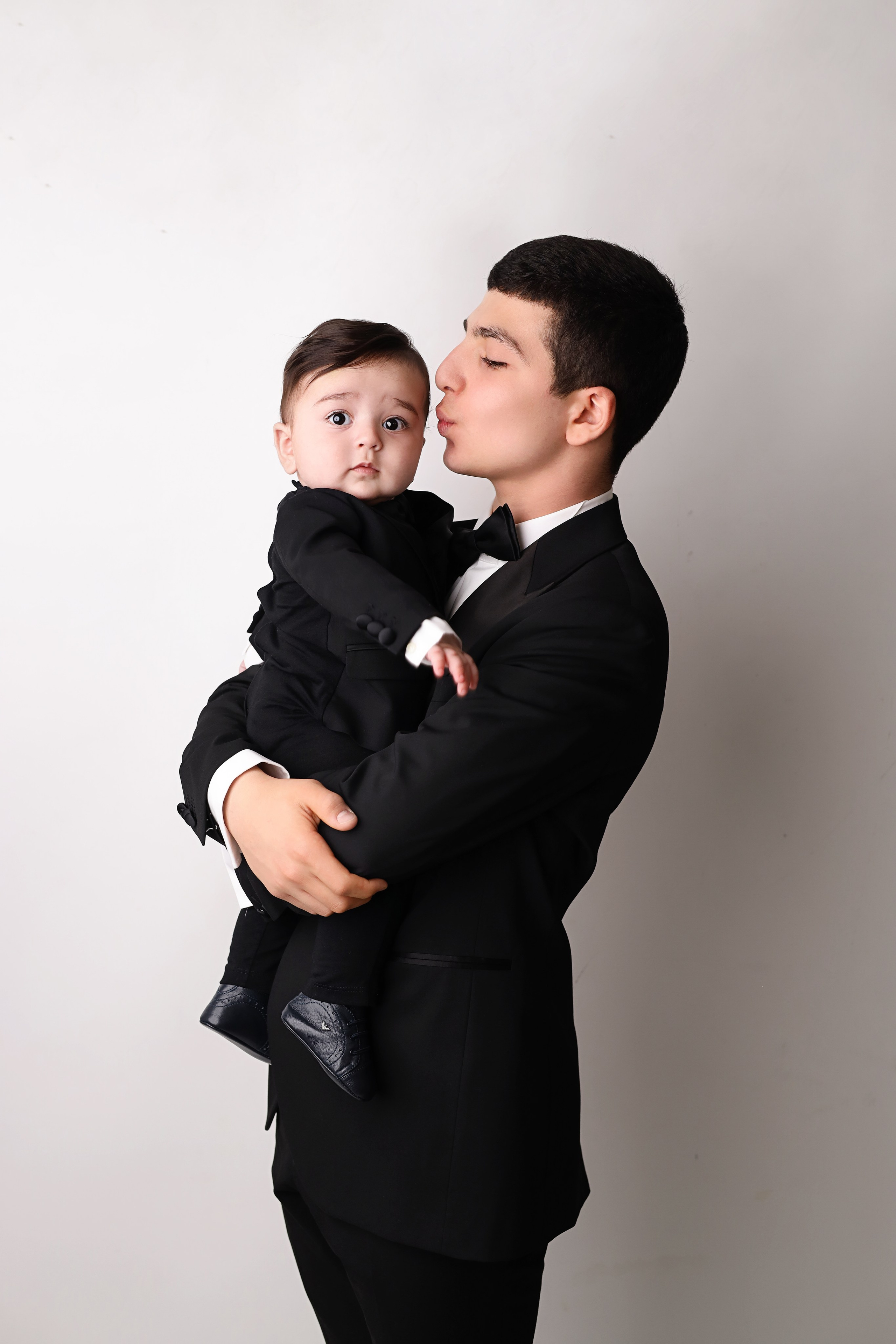 Азнавуру 6 месяцев. Фотограф новорожденных Москва. Ньюборн фотограф Москва