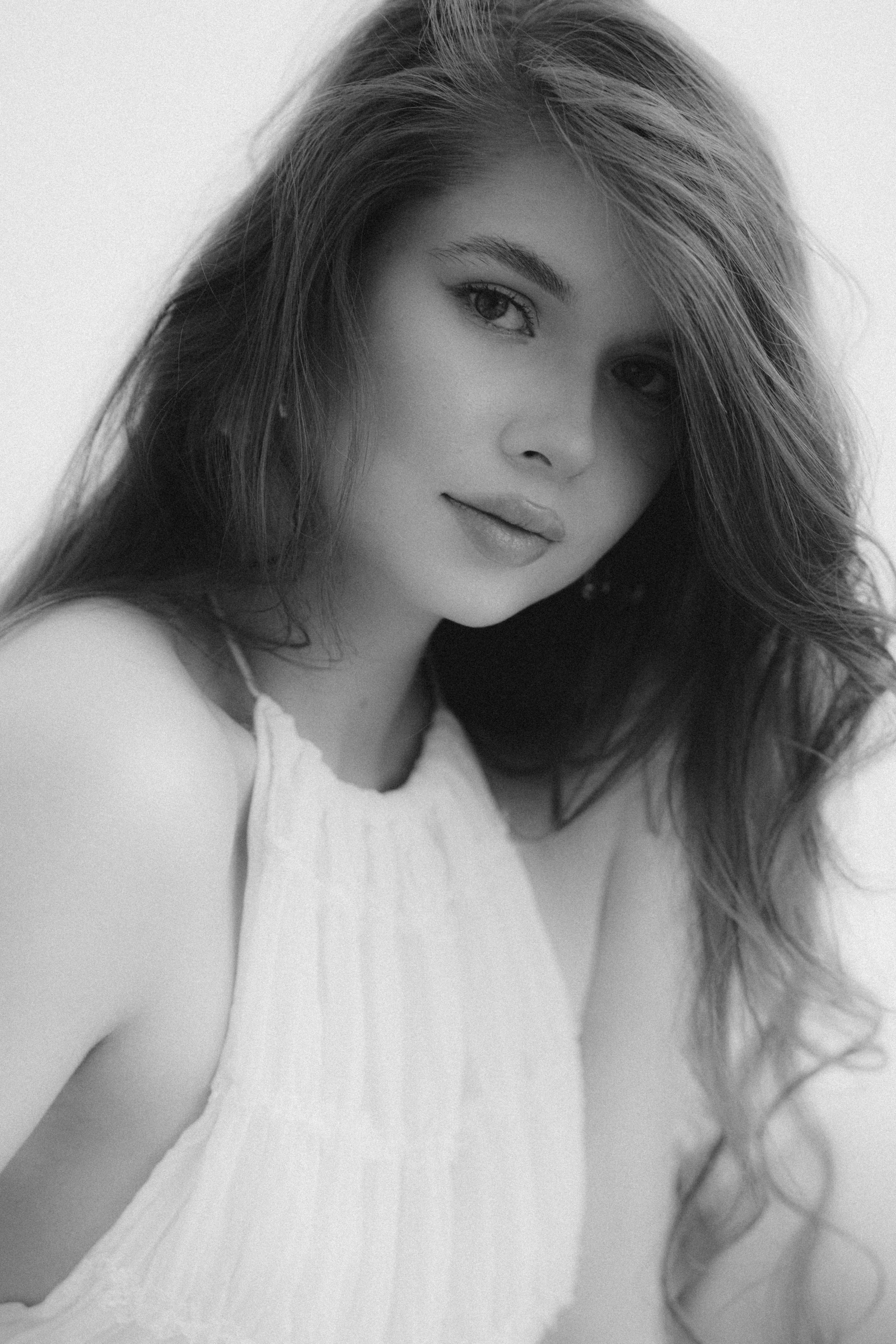 Sveta. Я — Алёна и я фотографирую красиво (е)
