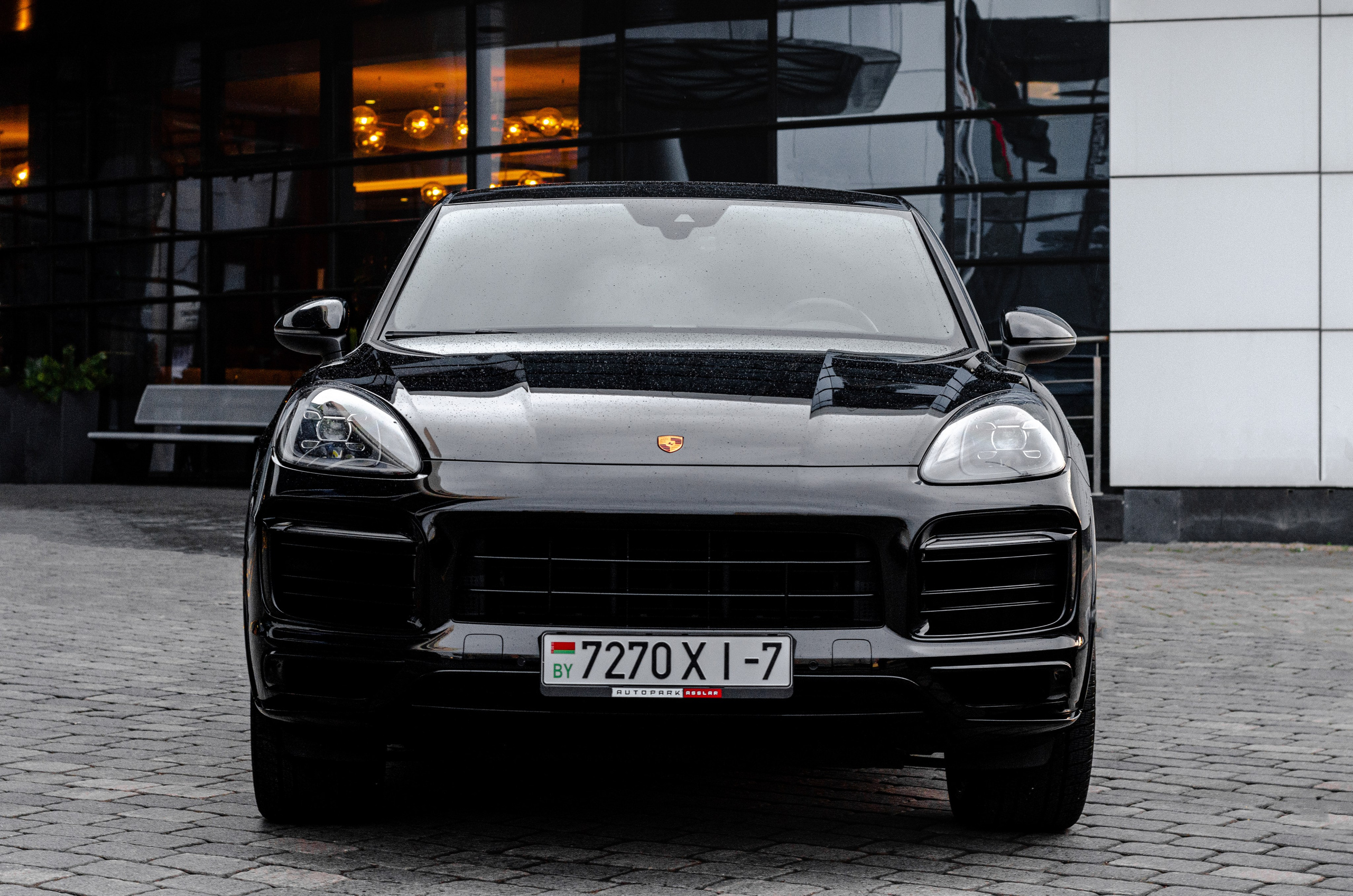 Porsche Cayenne. Автомобильный и интерьерный фотограф в Минске Александр Тагаев