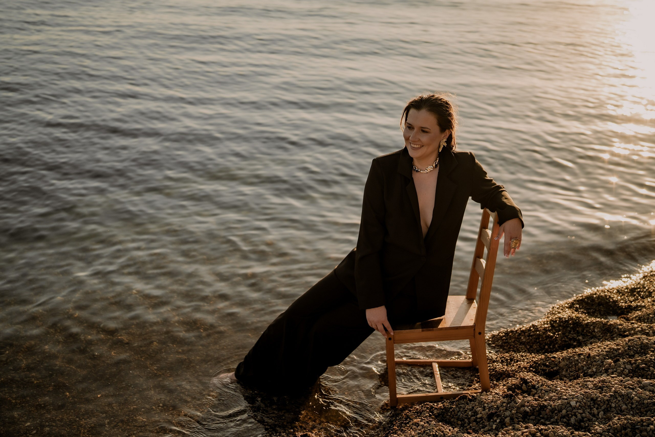 Стул и Море