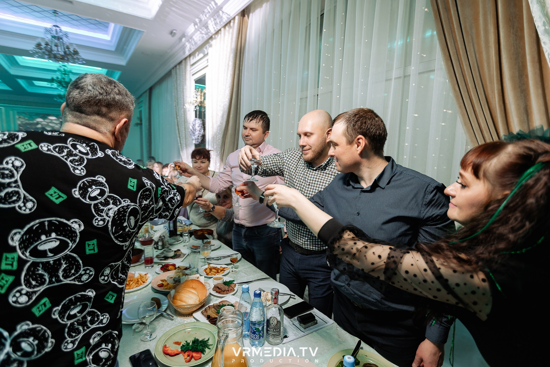 Новогодний вечер в ресторане «Лазурный Берег»