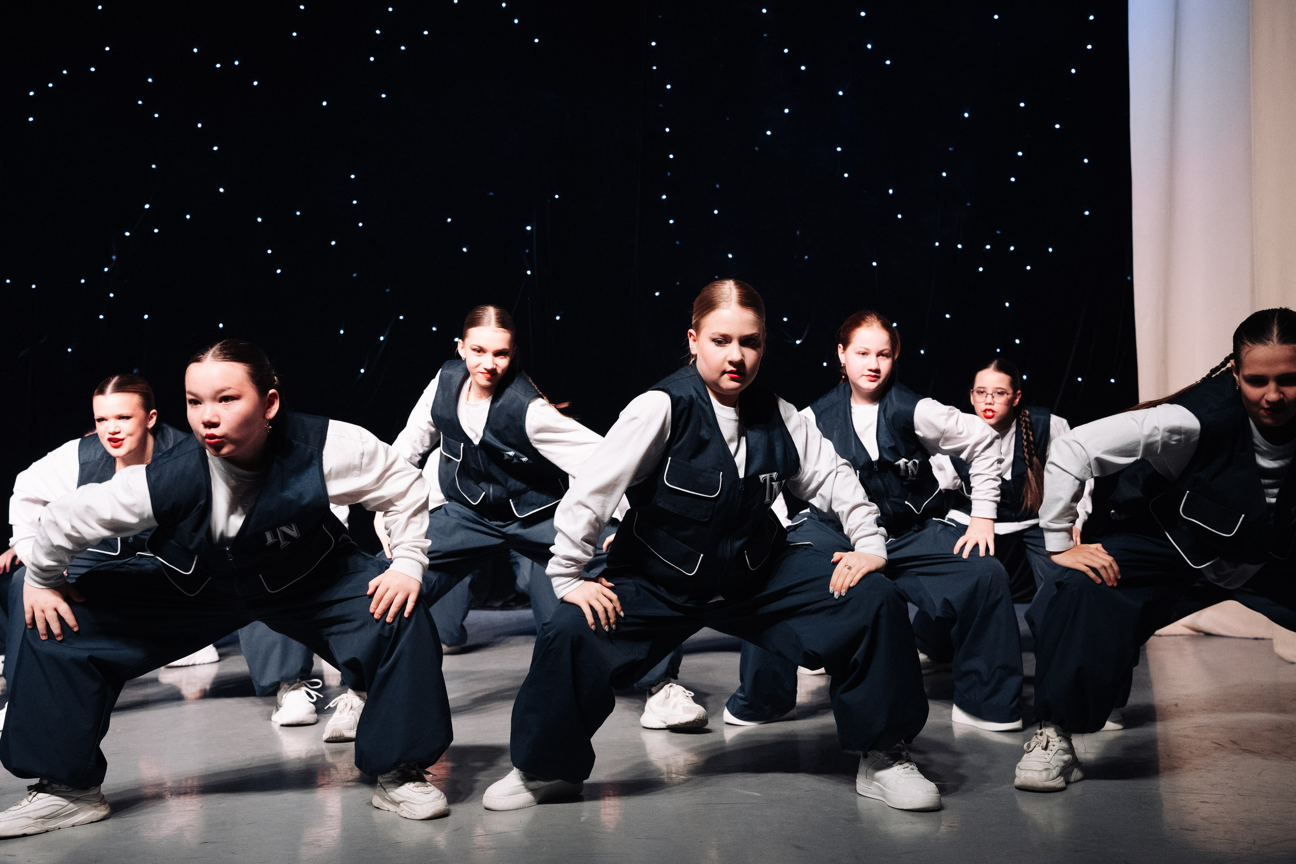 Благотворительный концерт в помощь Артему Сардаряну. Фотограф Артем Севостьянов. Профессиональная фотосъемка в Ногинске, Москве, Московской области и за границей