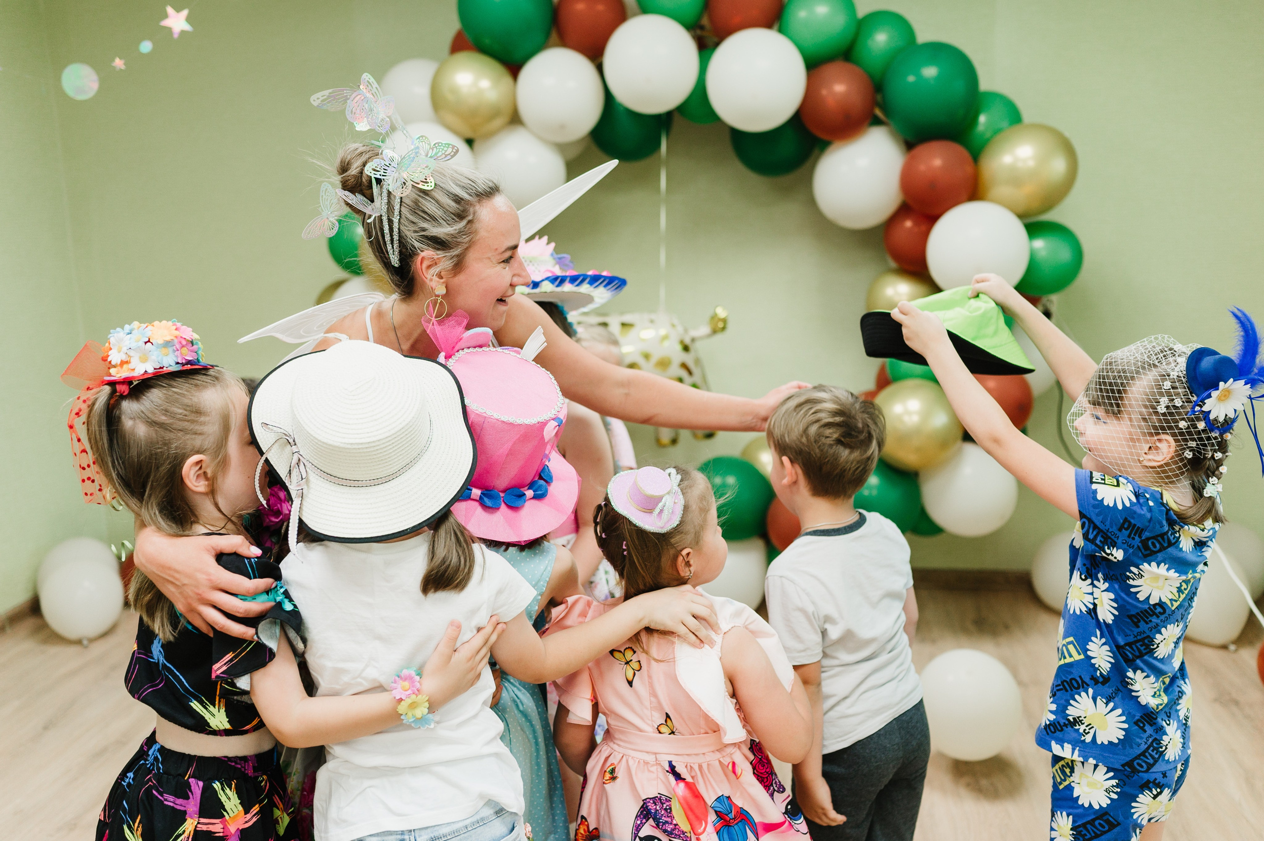 Шляпная вечеринка