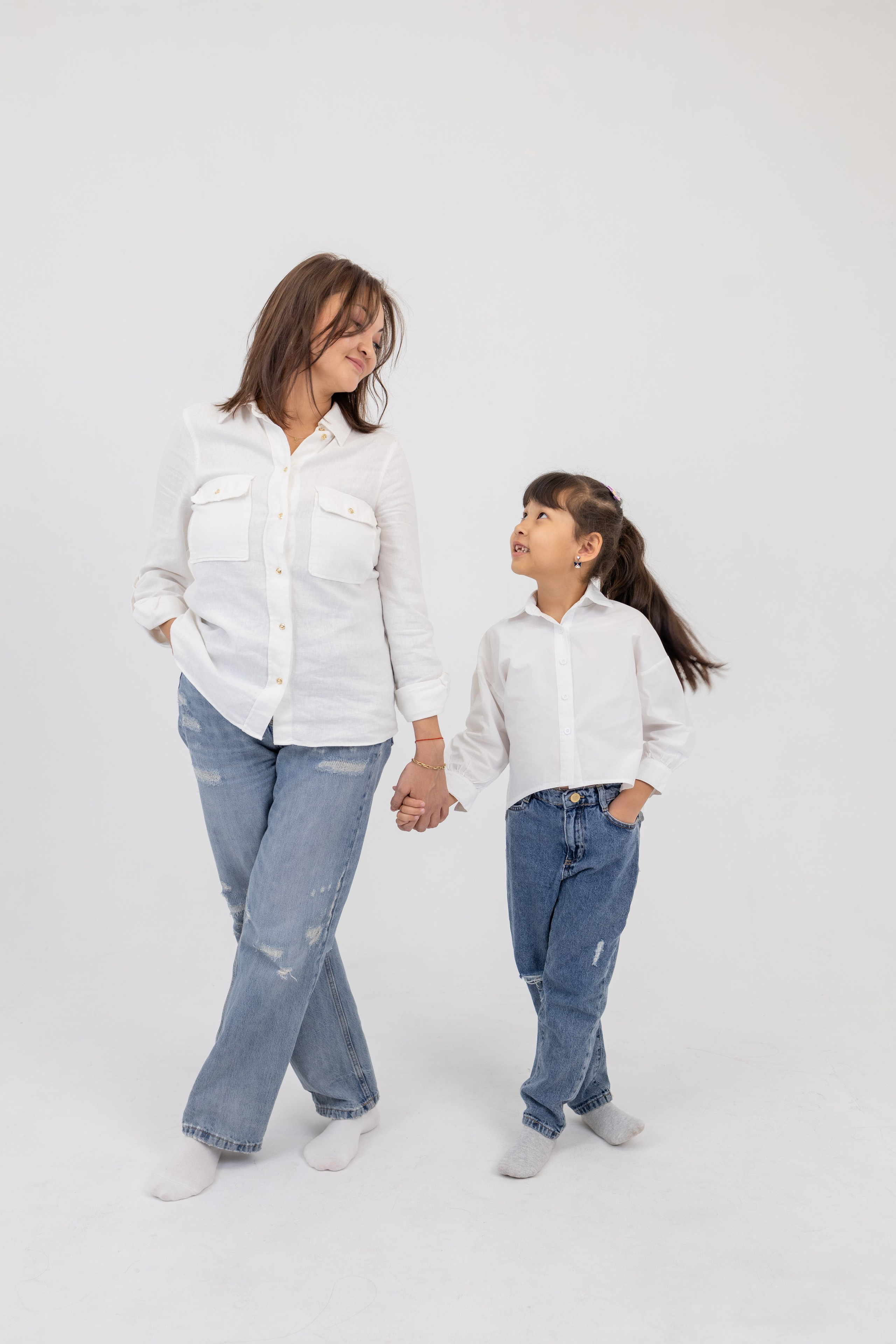 Циклорама. Женские, десткие, мужские, семейные портреты в Казахстане