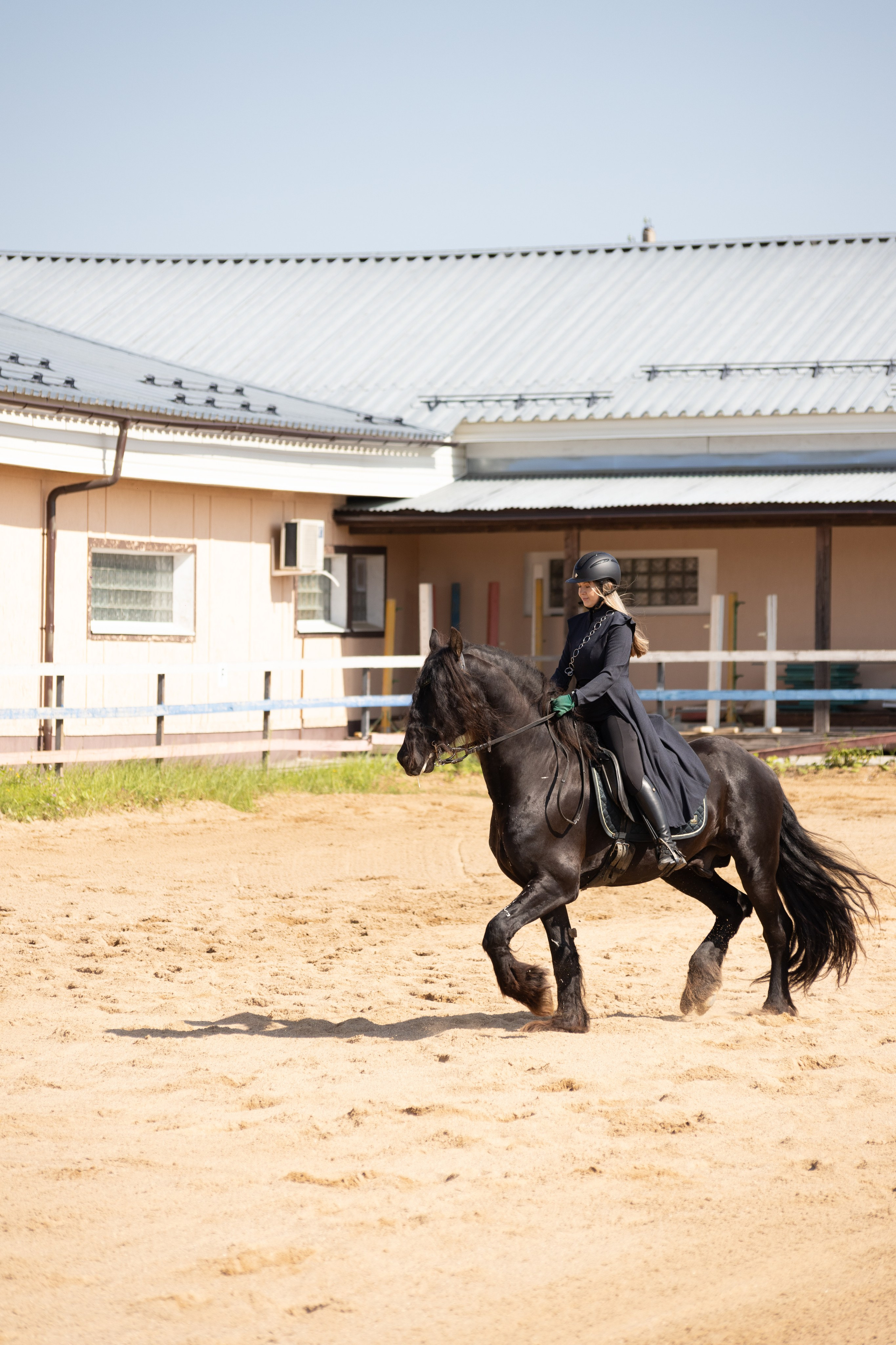 Конюшня. Фотограф в Москве и Истре