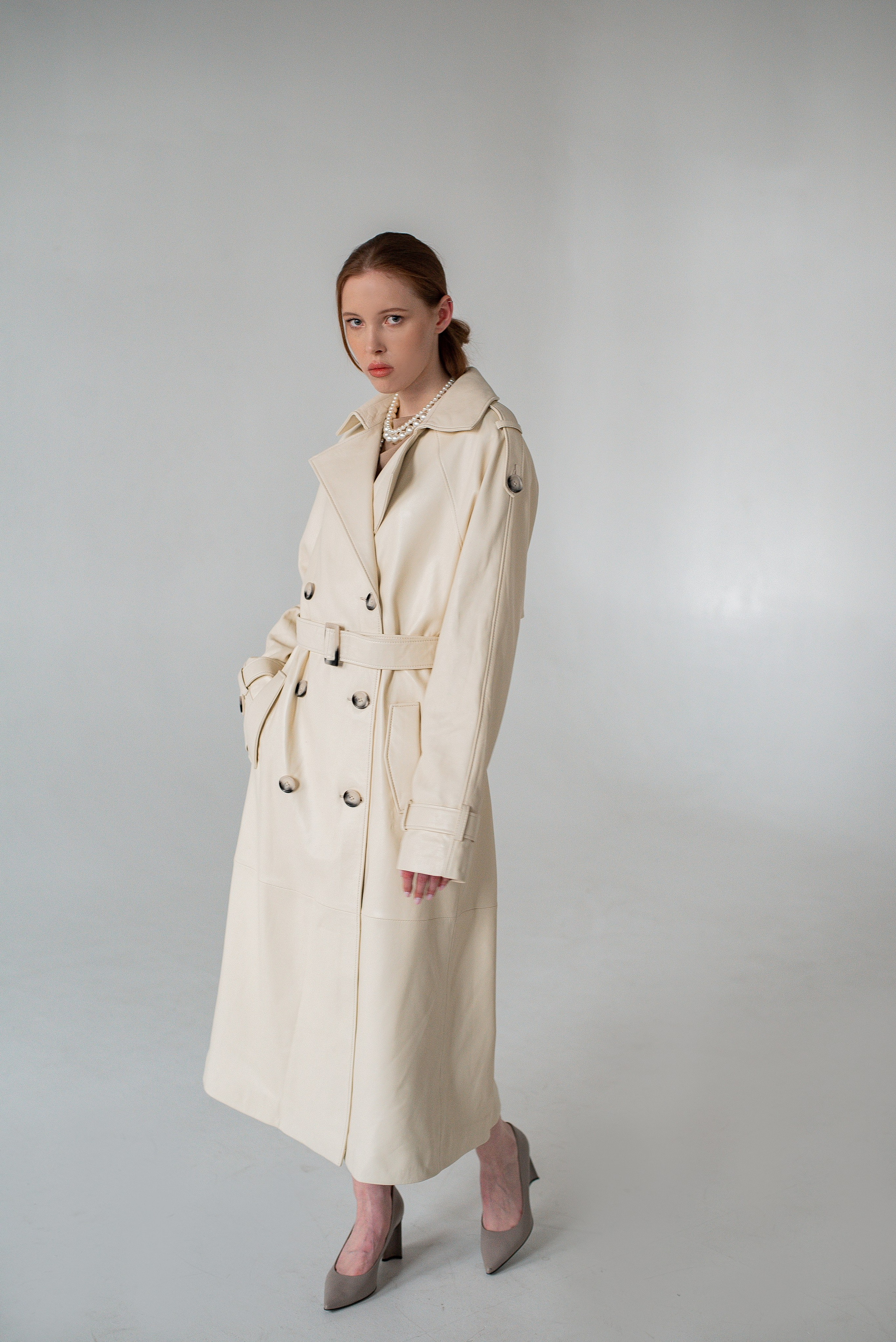 Пальто (фон). Контент фотограф в Москве Лихачева Ксения