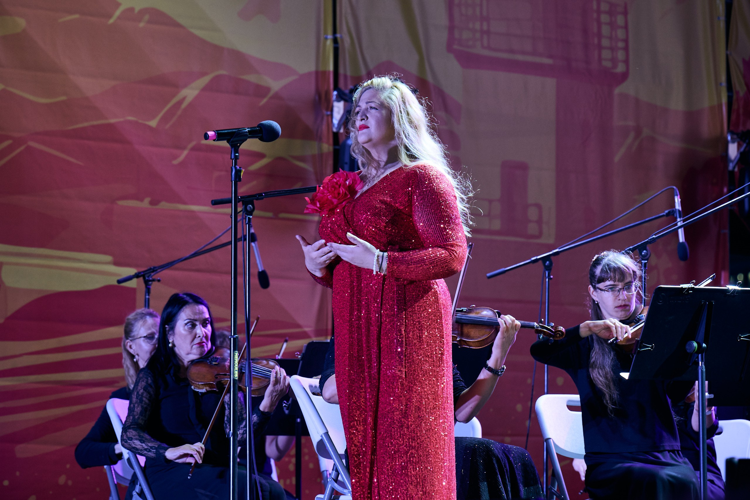 Концерт площадь. Профессиональный репортажный фотограф Инесса Иминова