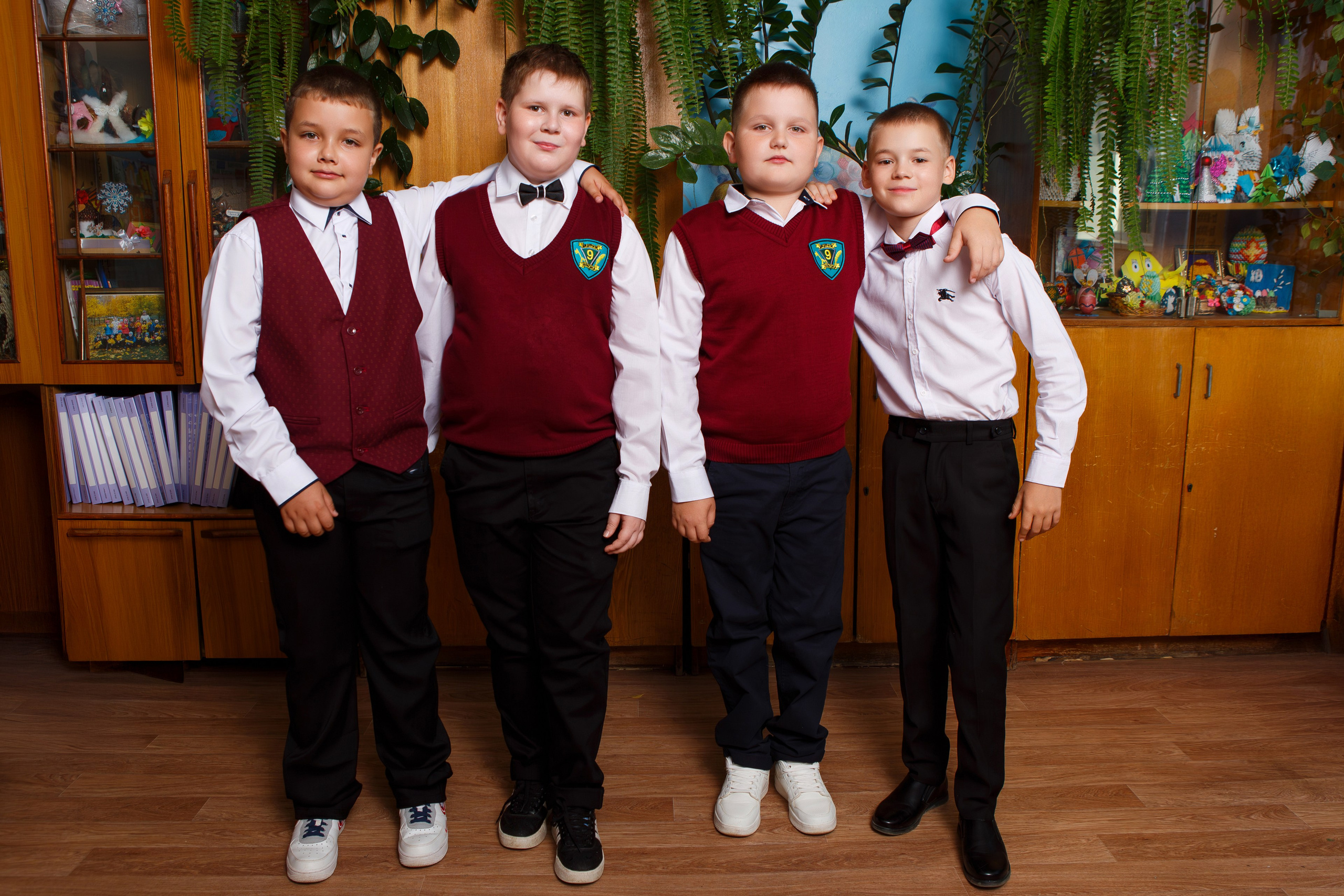 ШКОЛЬНАЯ ФОТОСЕССИЯ ДЛЯ 4 КЛАССА 9 ШКОЛА. ТВОЙ АЛЬБОМ / ТВОИ ПРАВИЛА