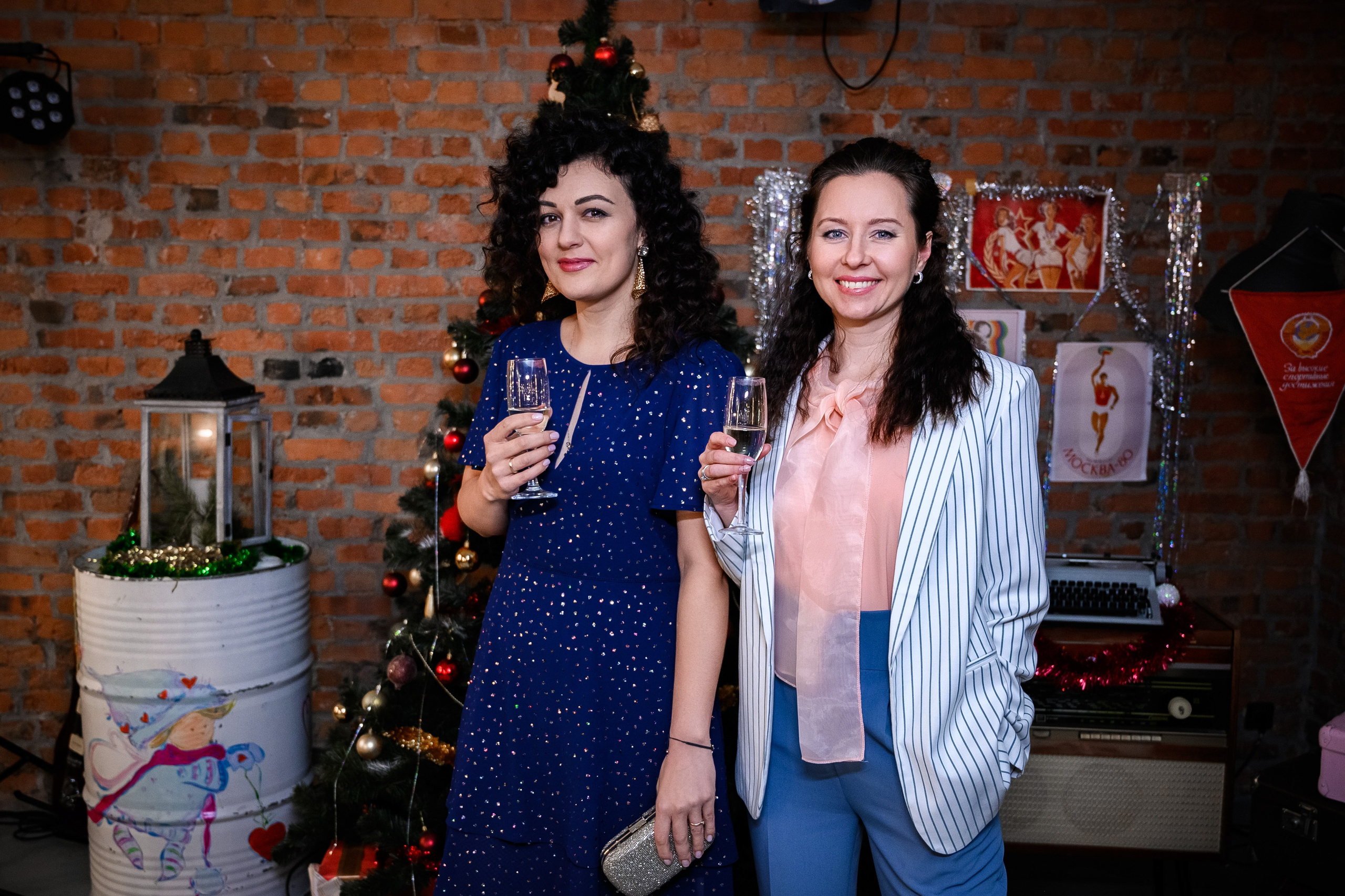 Корпоратив в Стиле 80-х. Фотограф Алексей Лукин. Профессиональная фотосъёмка в Санкт-Петербурге. Обработка и Ретушь фотографий