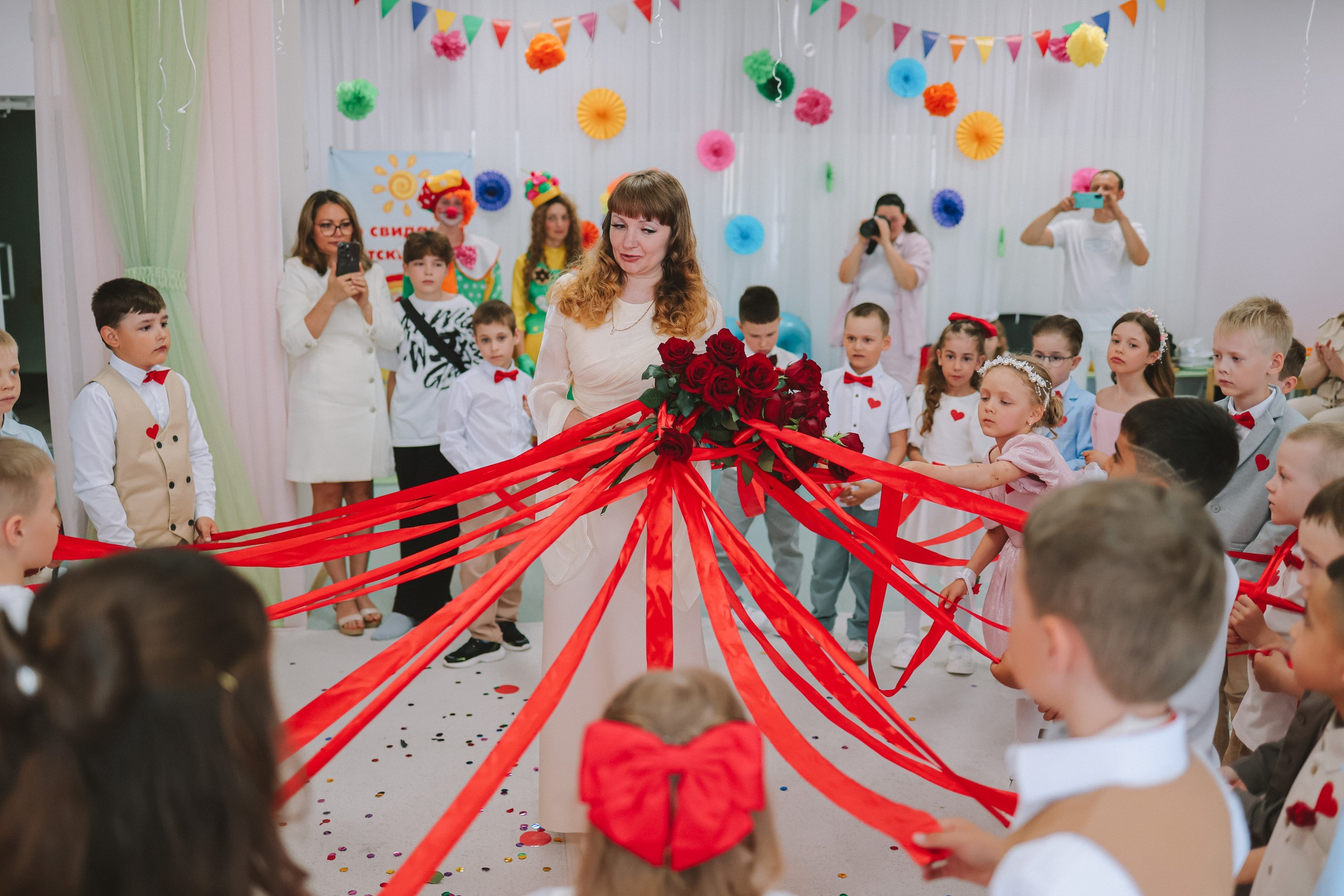 Выпускной репортаж. Семейный фотограф Тюмень, фотограф на роды Салмина Мария
