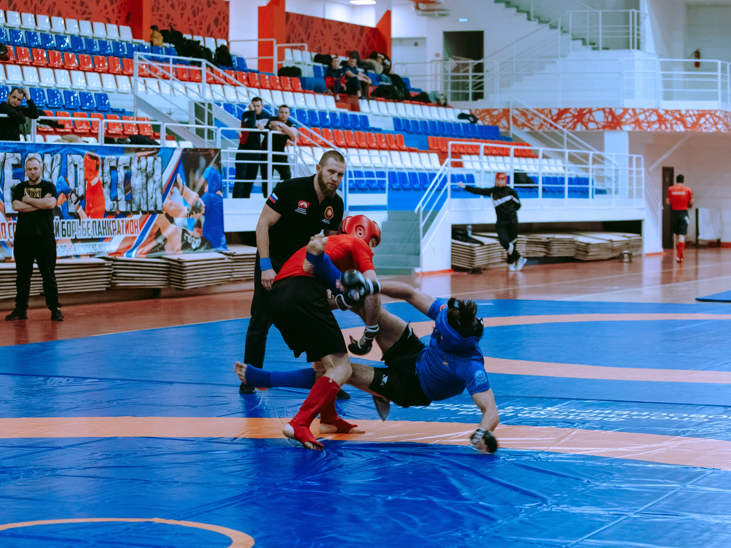 Кубок России по спортивной борьбе панкратион `23. Портретный фотограф в Москве Дарья Цезария