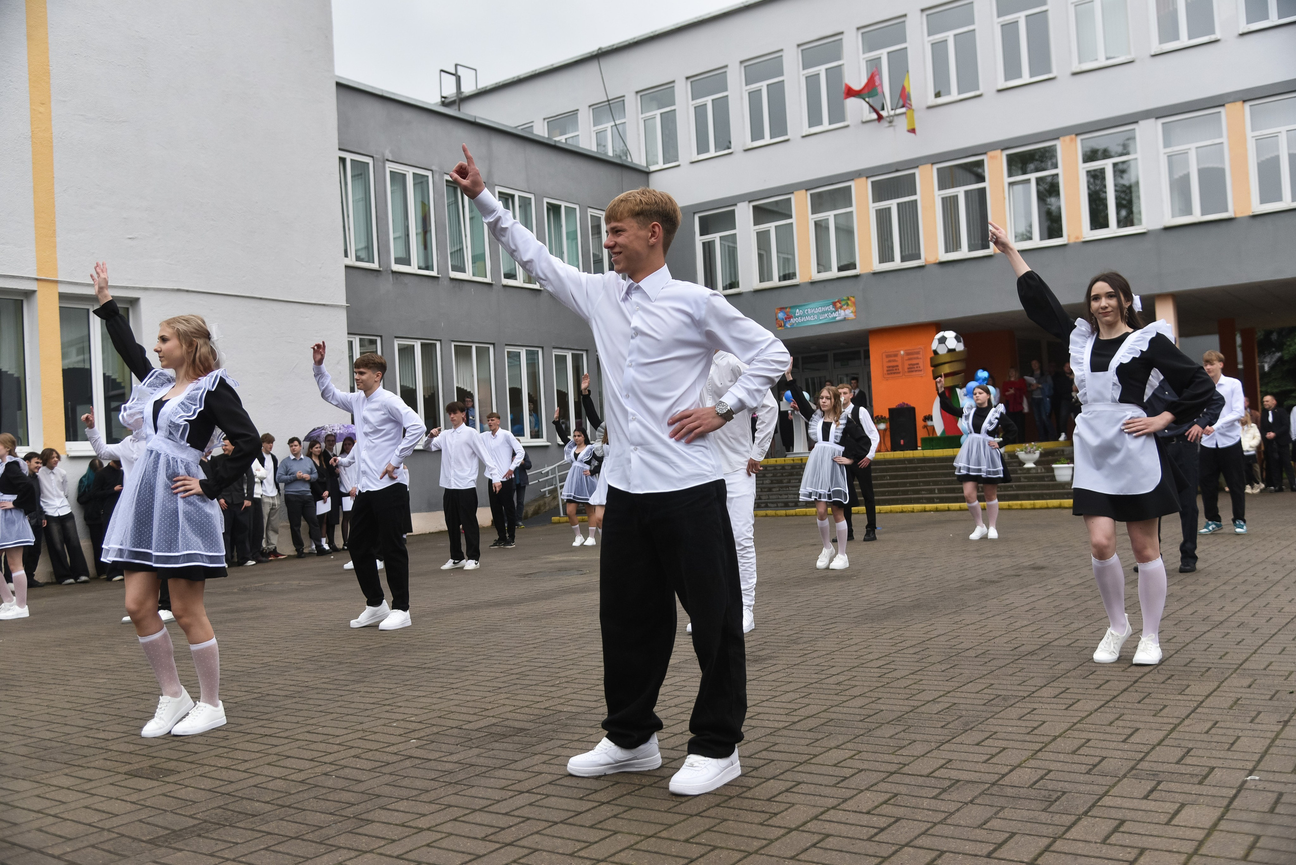 Последний звонок 🔔. Фотограф Олег Юршевич Солигорск Минск
