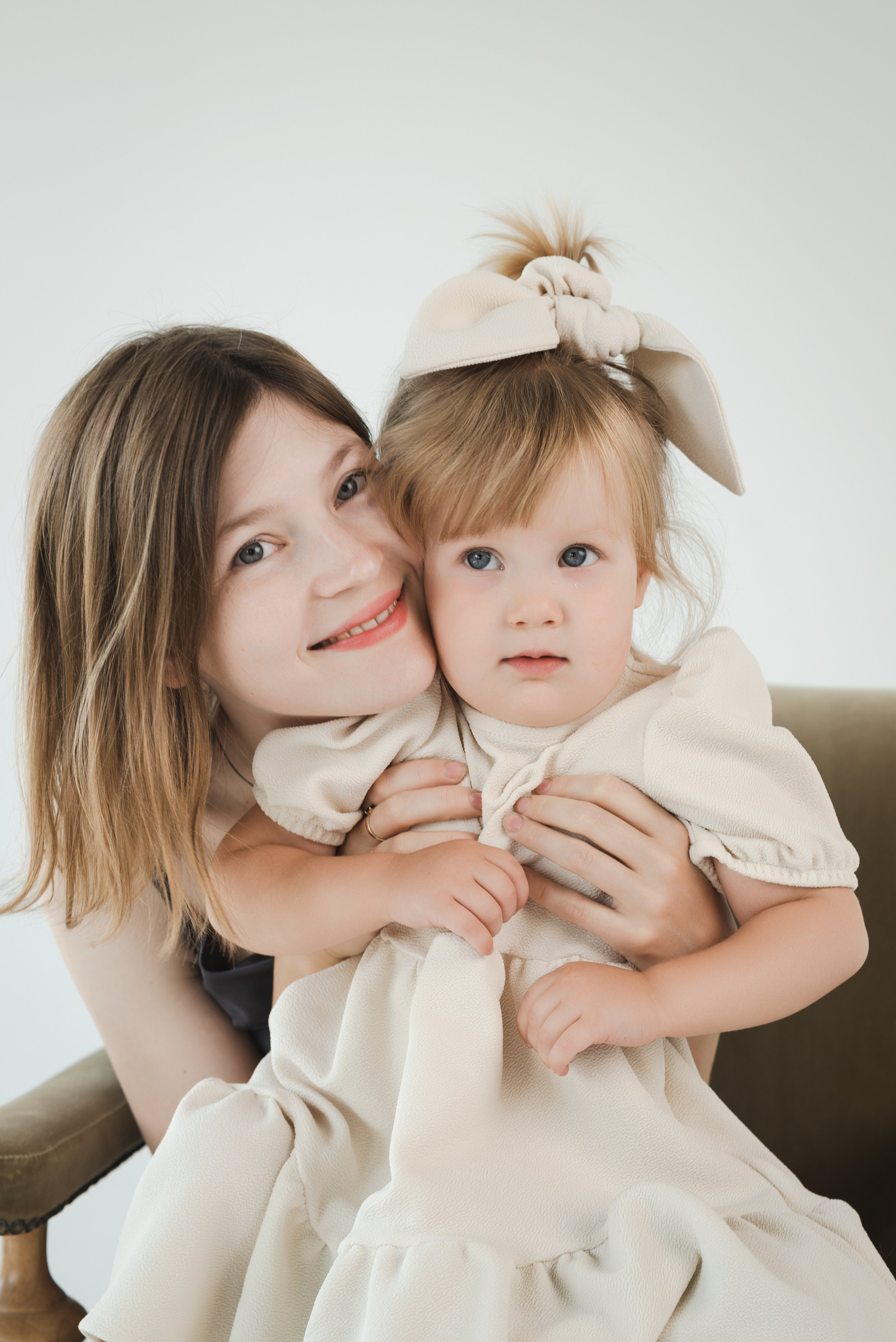 Семейная фотосессия минимализм. Фотограф в Воронеже. Портреты, контент, семейные сьемки