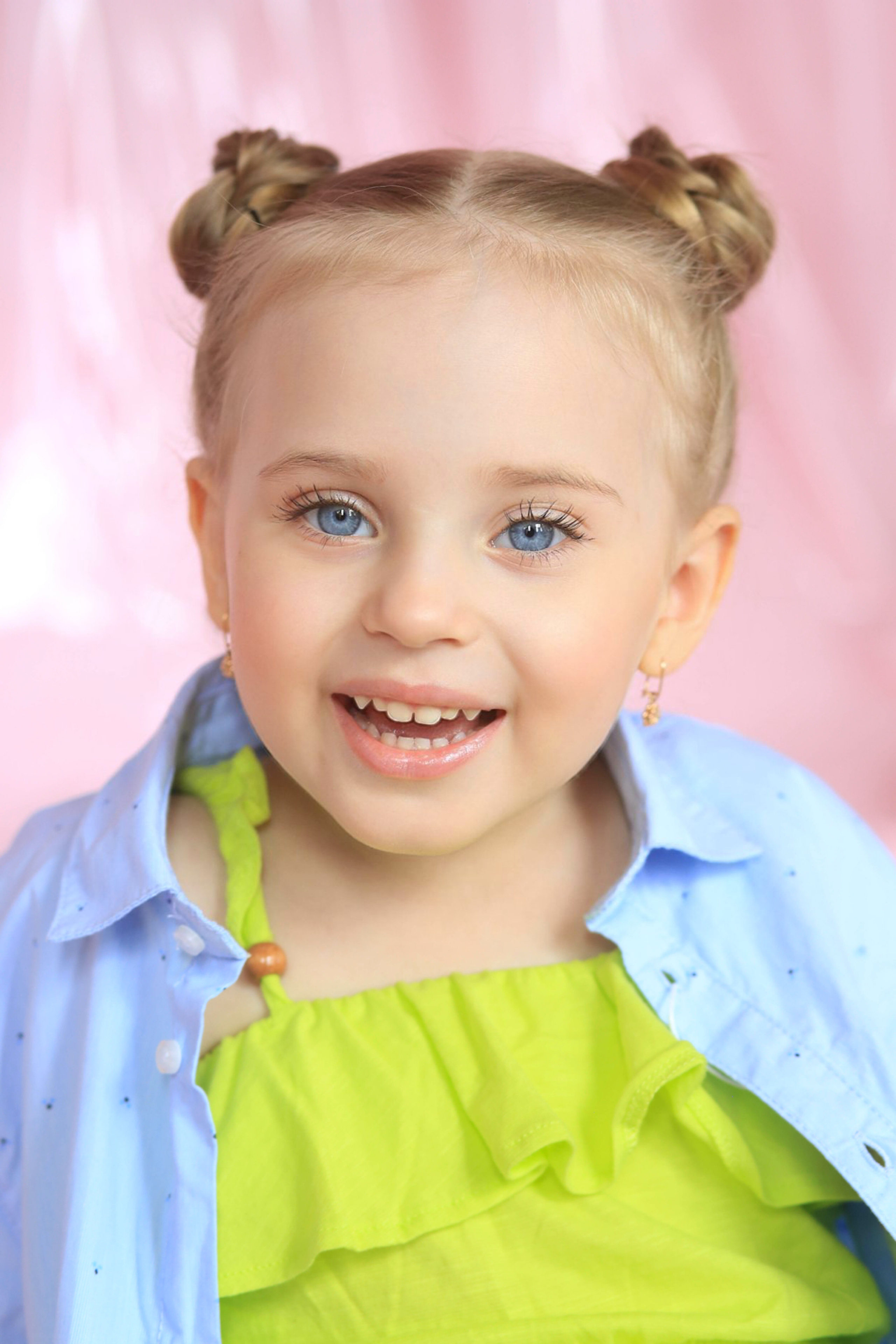 Акмалова Доминика. Model base