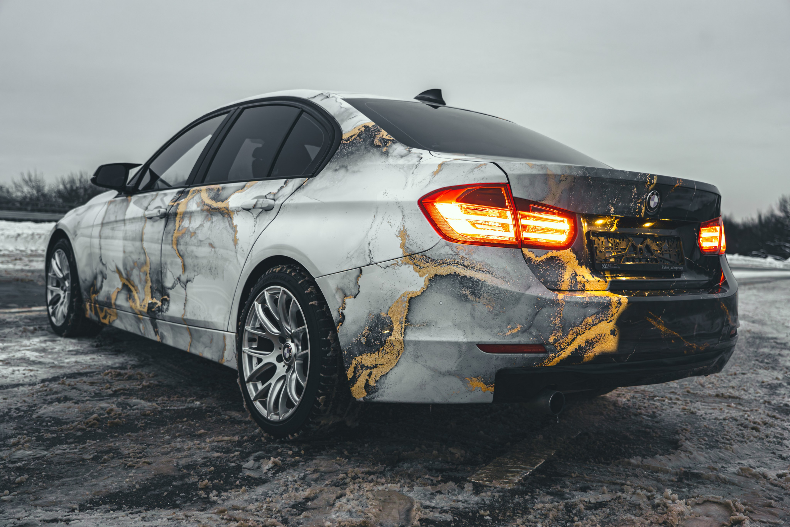 Винилография на BMW 3 F30. Студия дизайна и оклейки авто Barmaley Design