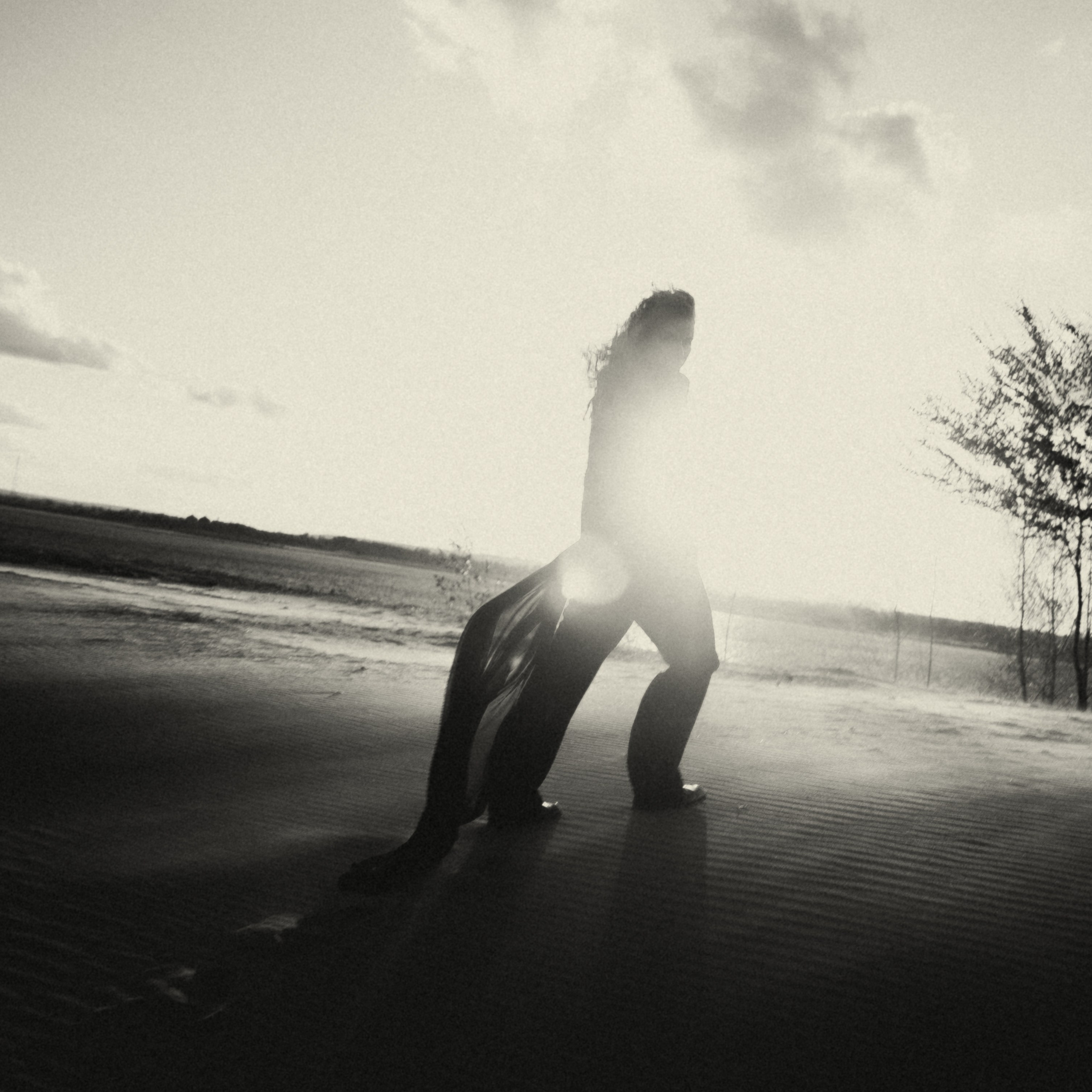 ALINA. TUTSARKIS — Art Director | Stylist | Photographer