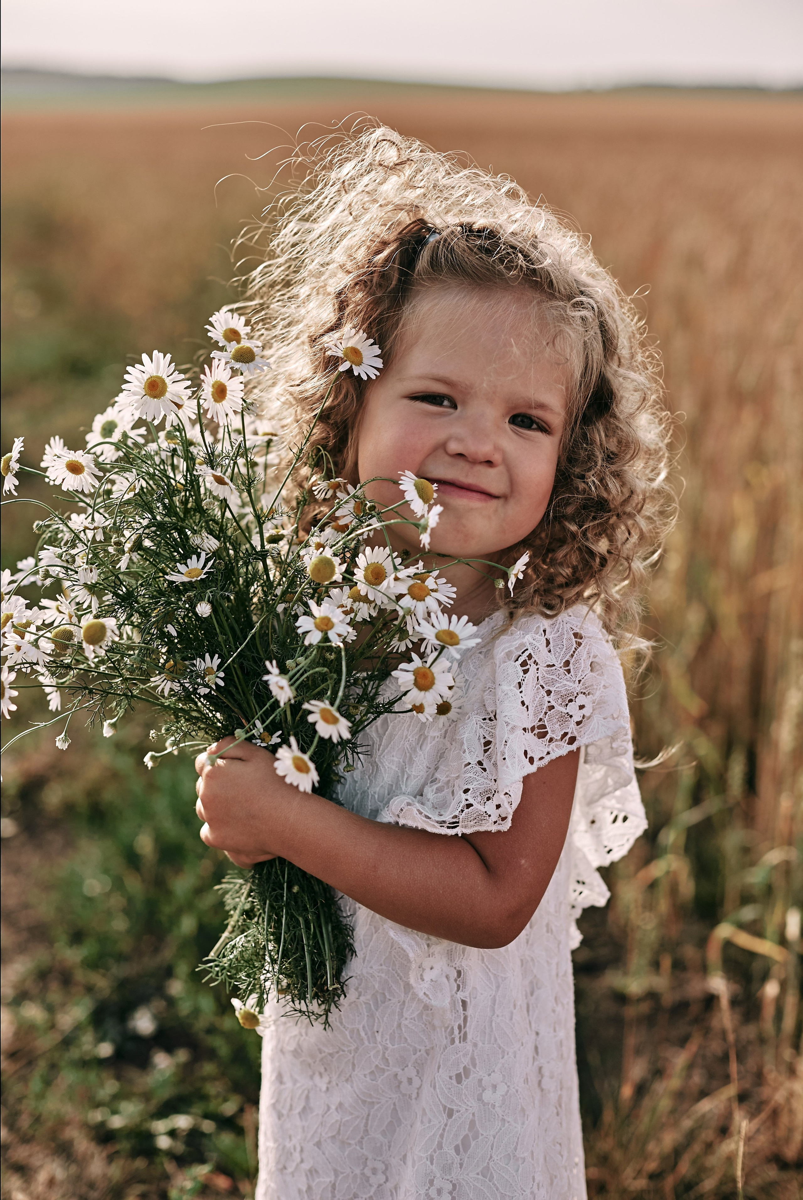 Большая семейная съемка в поле. Главная