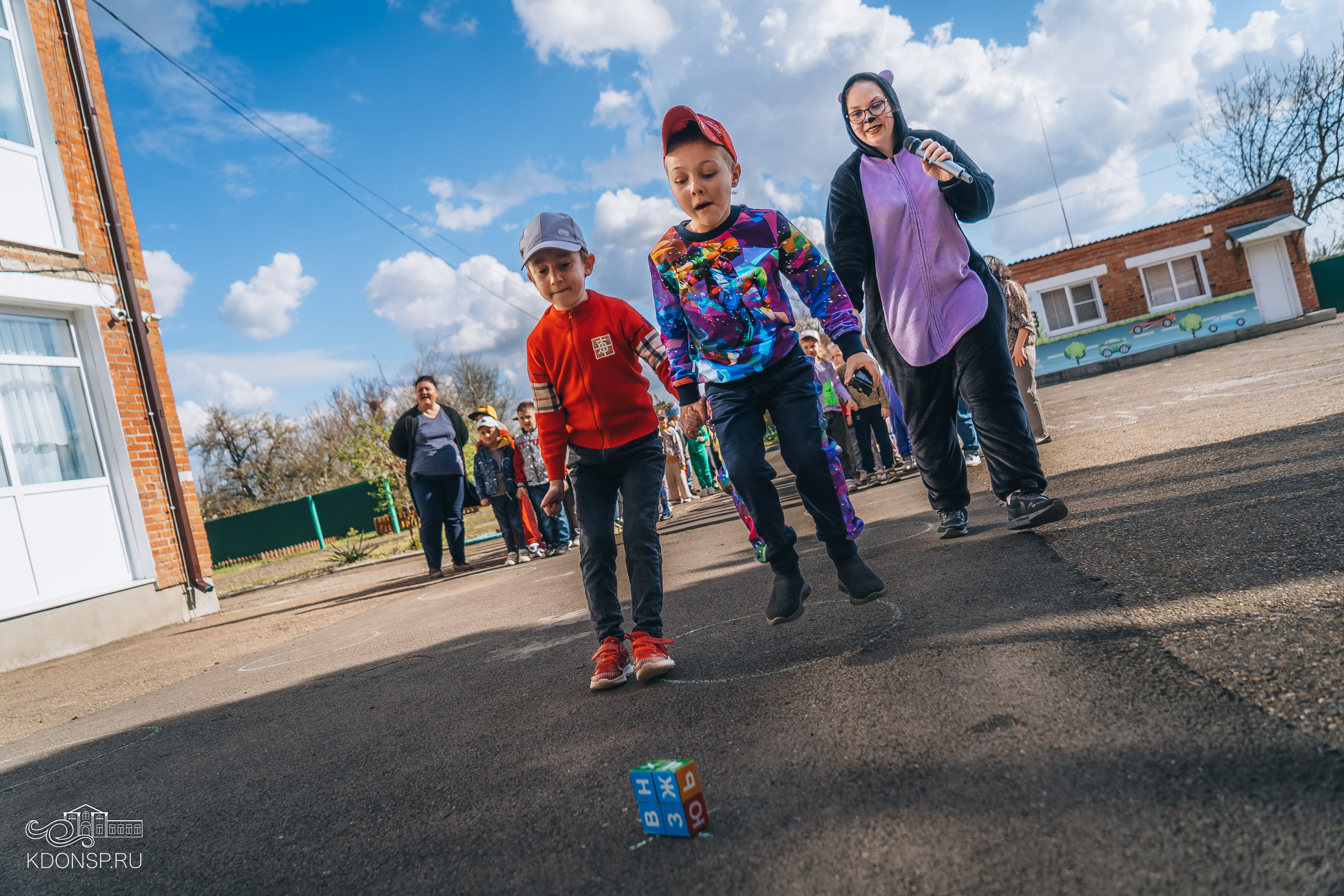 «У Лукоморья». Новотитаровский Дом культуры