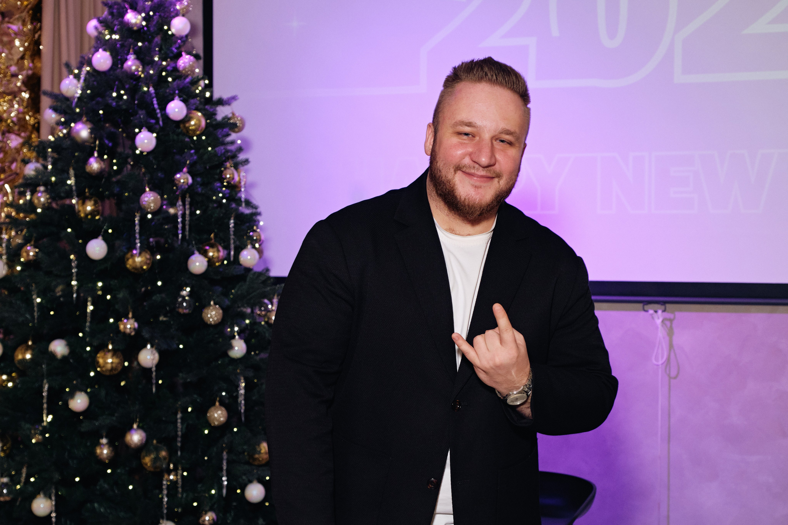 Корпоратив в белом компании Pride group. Семейные и свадебные фотосессии в СПб, в студии, на улице, на природе