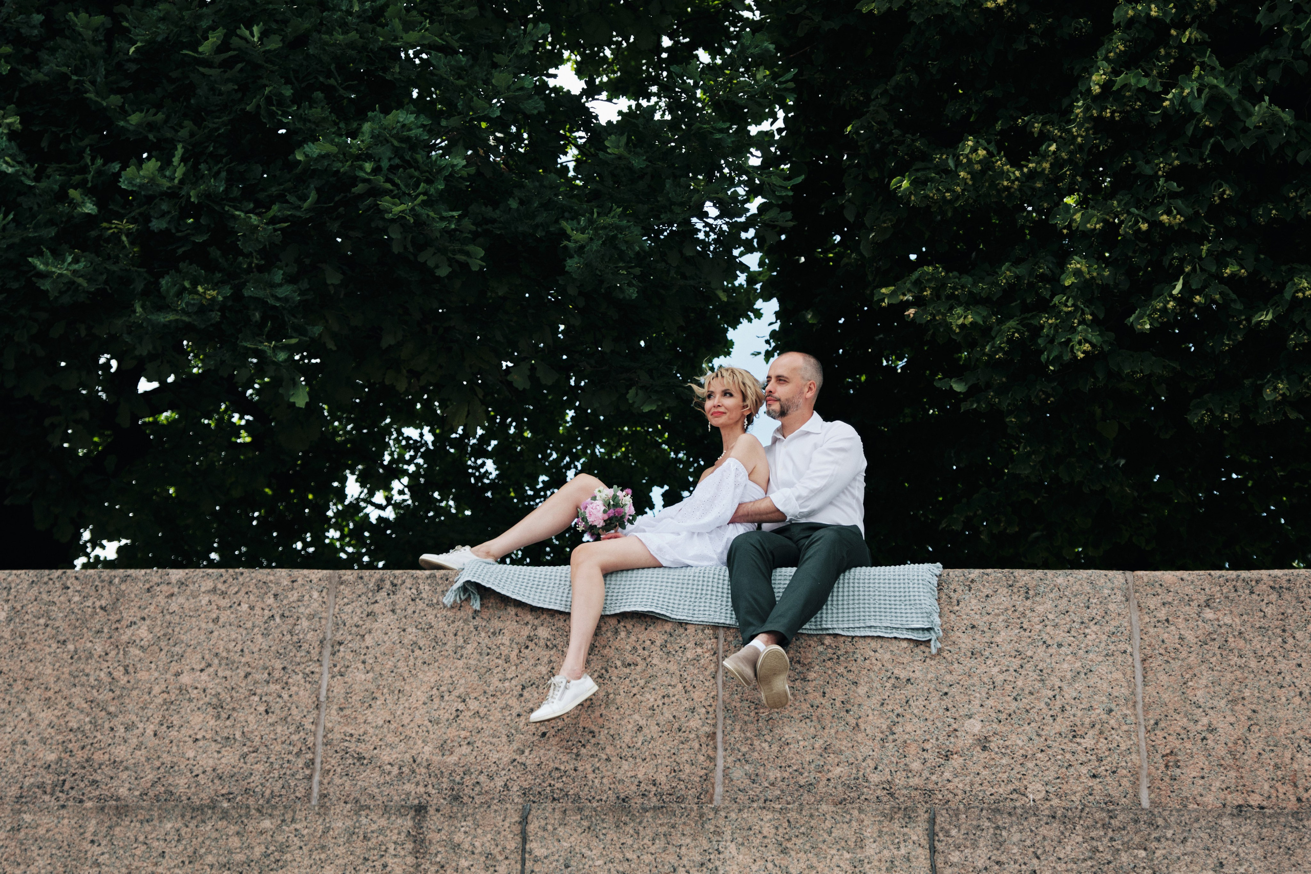 Естественная свадебная фотосессия в Санкт-Петербурге