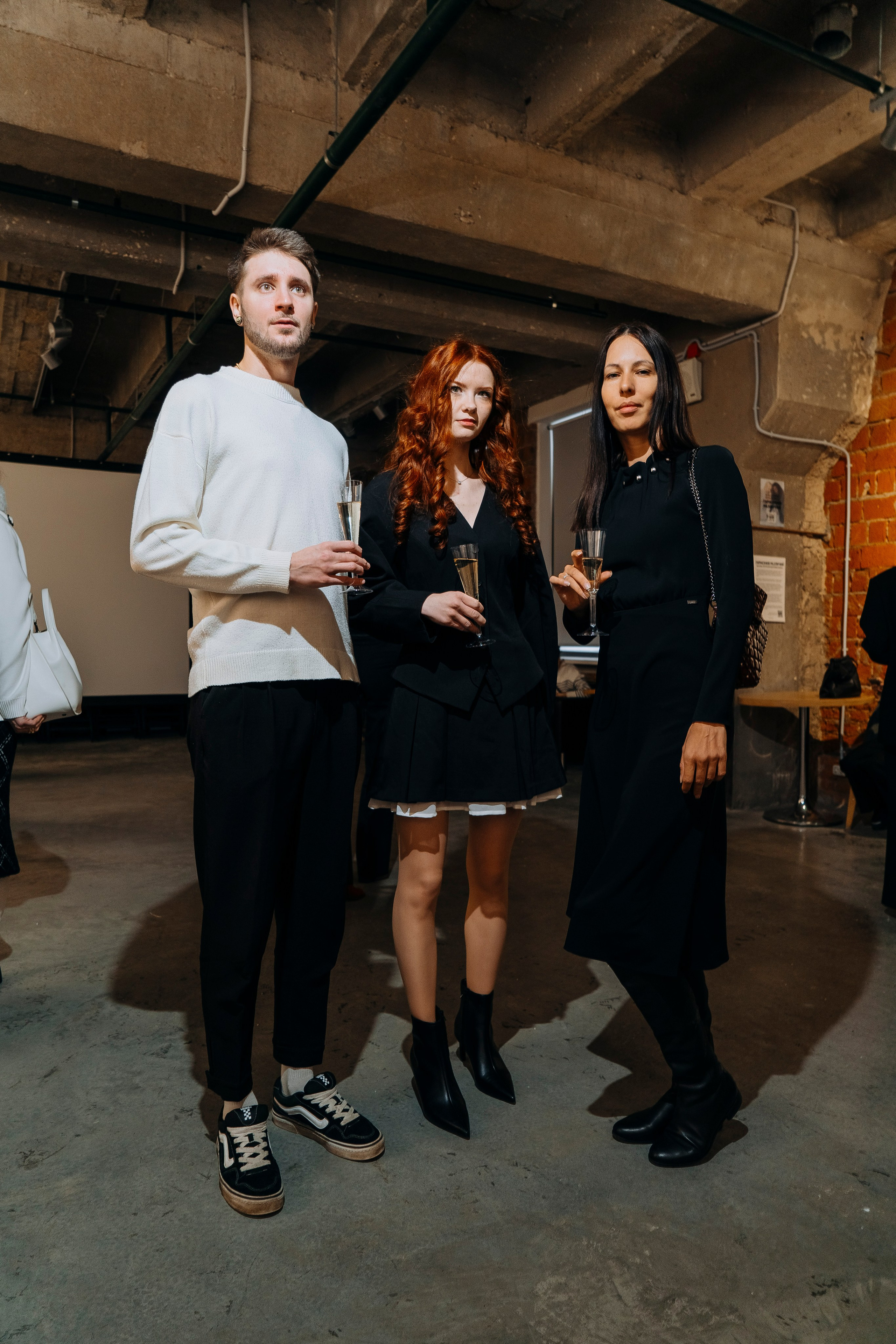 Вернисаж фотовыставки MFamilia «Гармония различий». Организация фотовыставок в Петербурге и Москве, MFamilia (МФамилия)