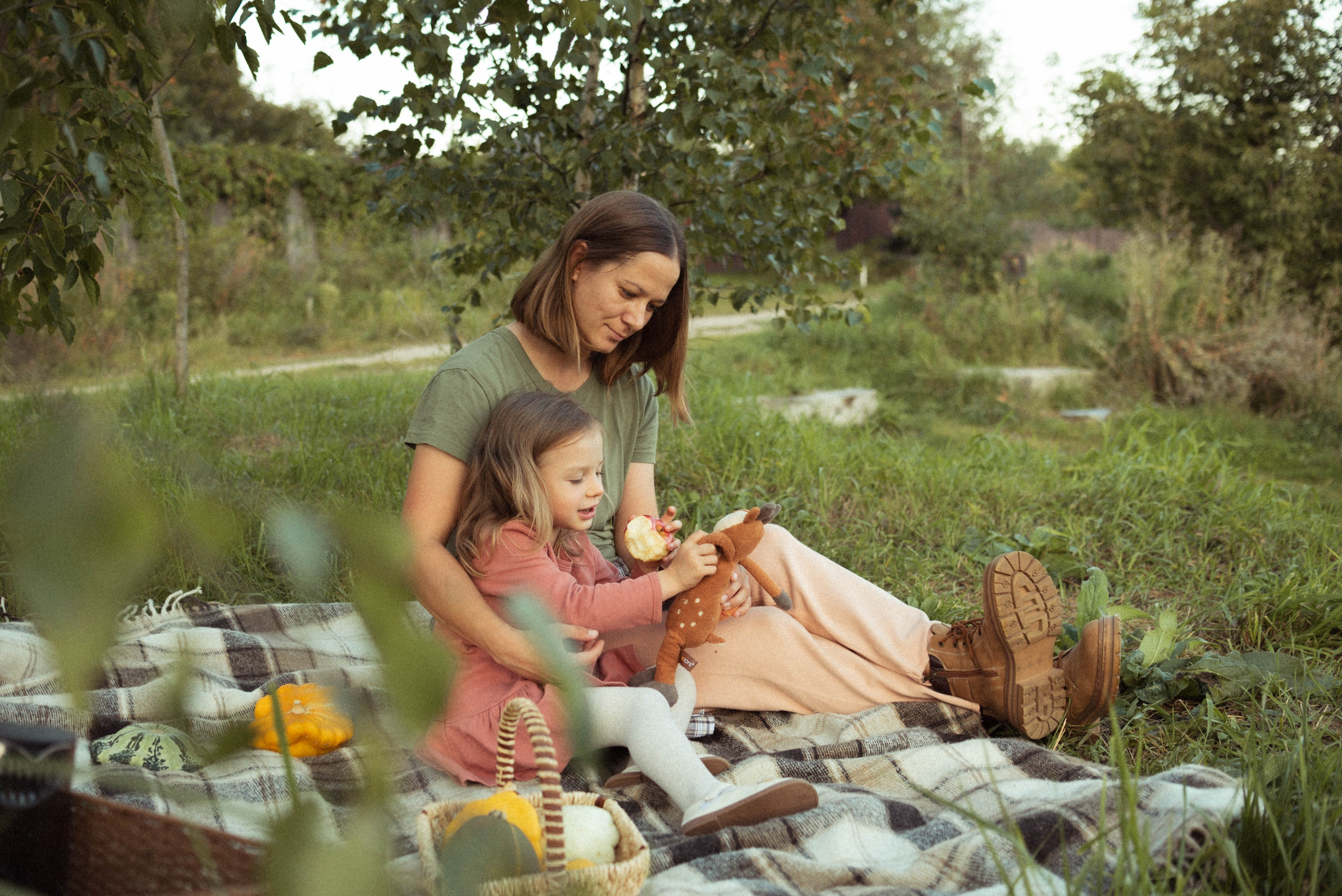 Семейная фотосессия на природе. Семейный фотограф в Железнодорожном Масаева Елена