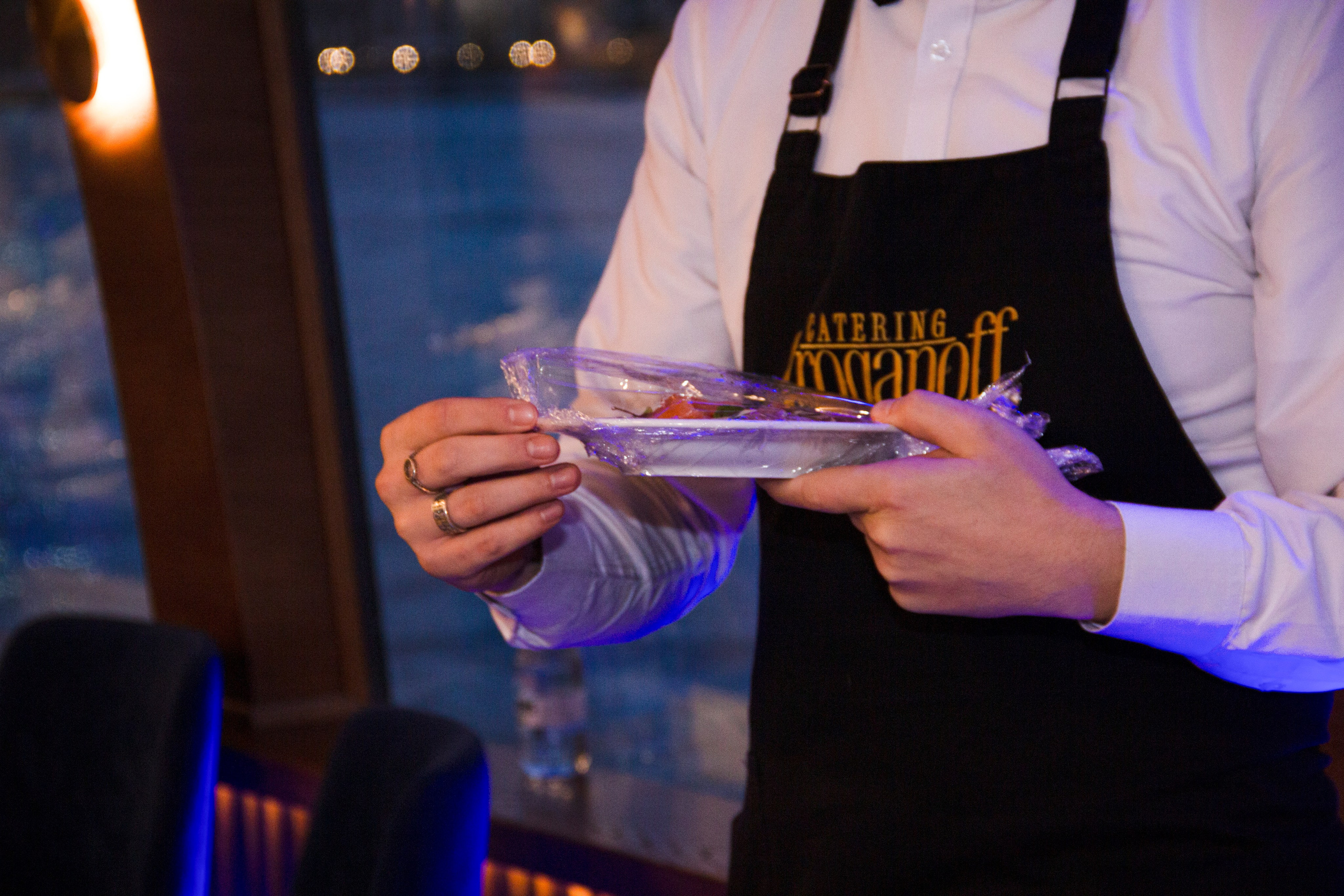 Съемка для сайта аренды катеров в Санкт-Петербурге, подготовка к свадебной прогулке по рекам и каналам. Фотограф в Санкт-Петербурге Смирнова Диана